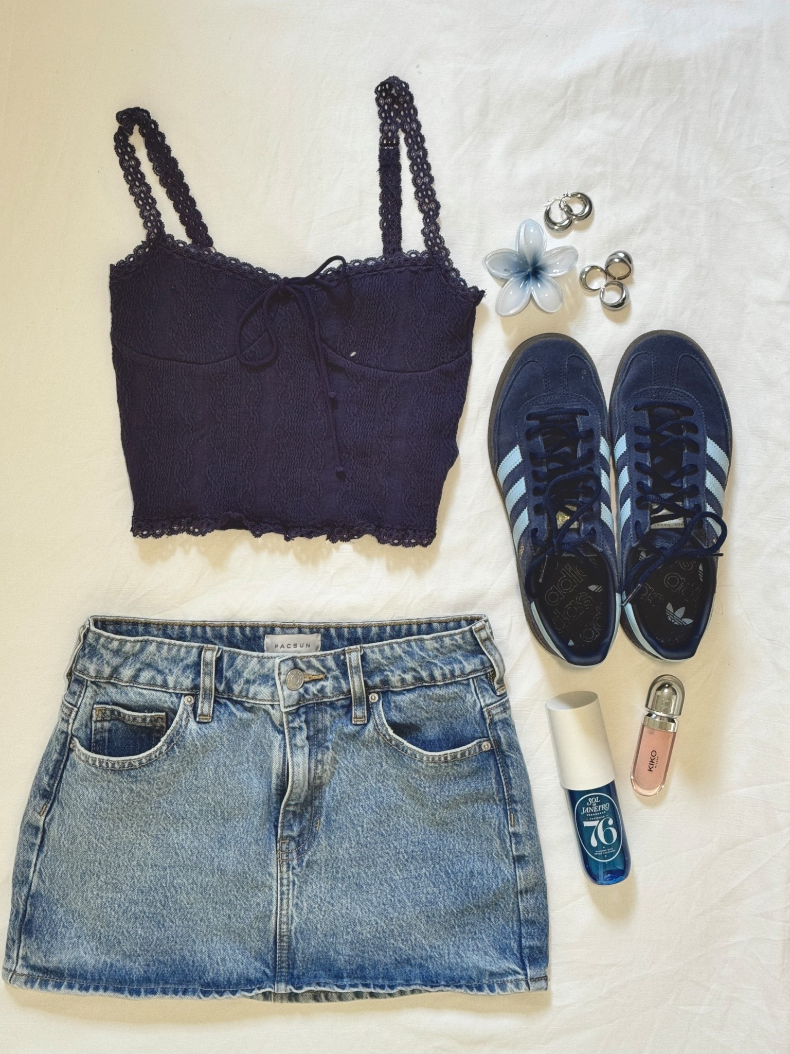 Blue outfit 🧊🫐
Earrings- https://s.click.aliexpress.com/e/_ooSMicN
Hair clip - https://s.click.aliexpress.com/e/_oFq60hP
