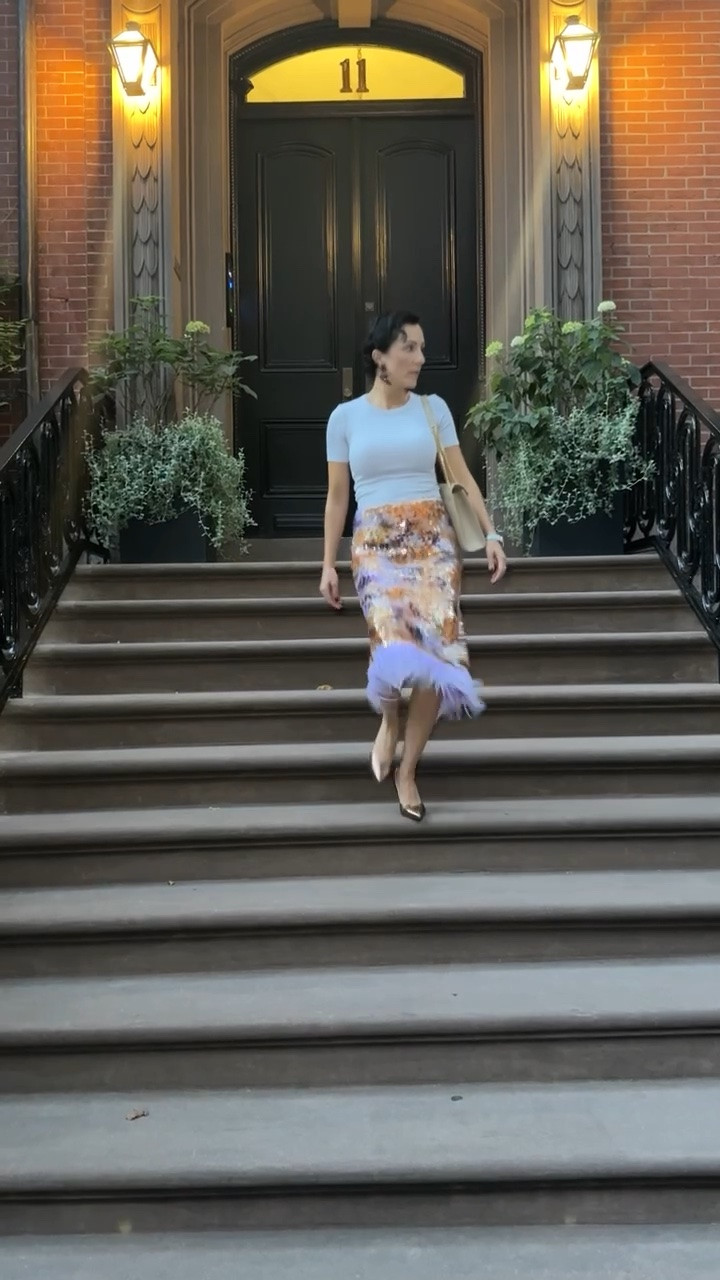 Trying to channel my inner Carrie Bradshaw—the skirt had my heart the moment I laid eyes on it. Paired it with a simple T shirt and a metallic shoe to bring the copper metallic tones from the skirt ￼

#LTKdayinmylife #LTKNYFW #LTKootd