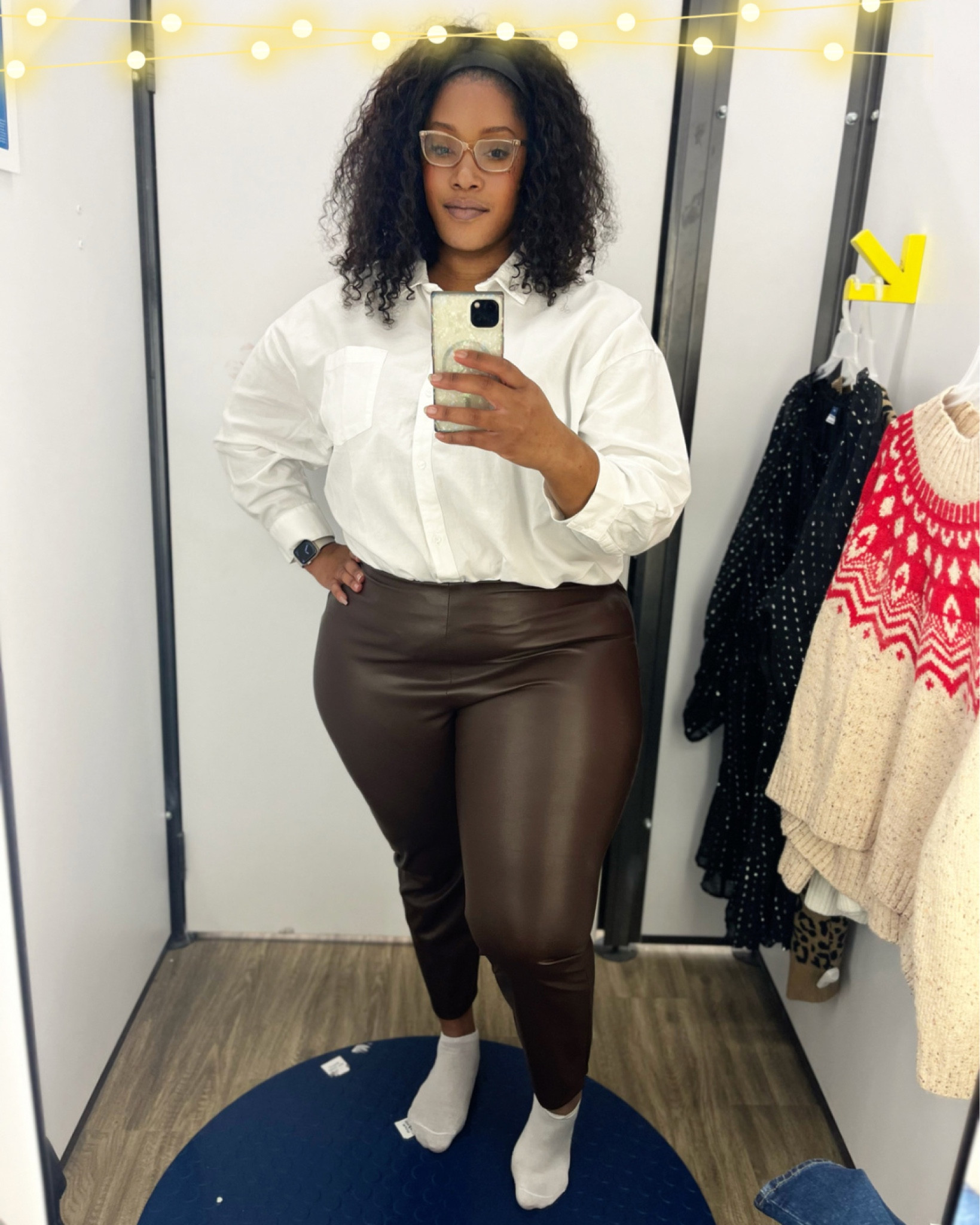 I love the stretch on these faux leather pants! #plussizefashion #fauxleather #oldnavy #curvyfashion 

#LTKfindsunder50 #LTKHoliday #LTKplussize