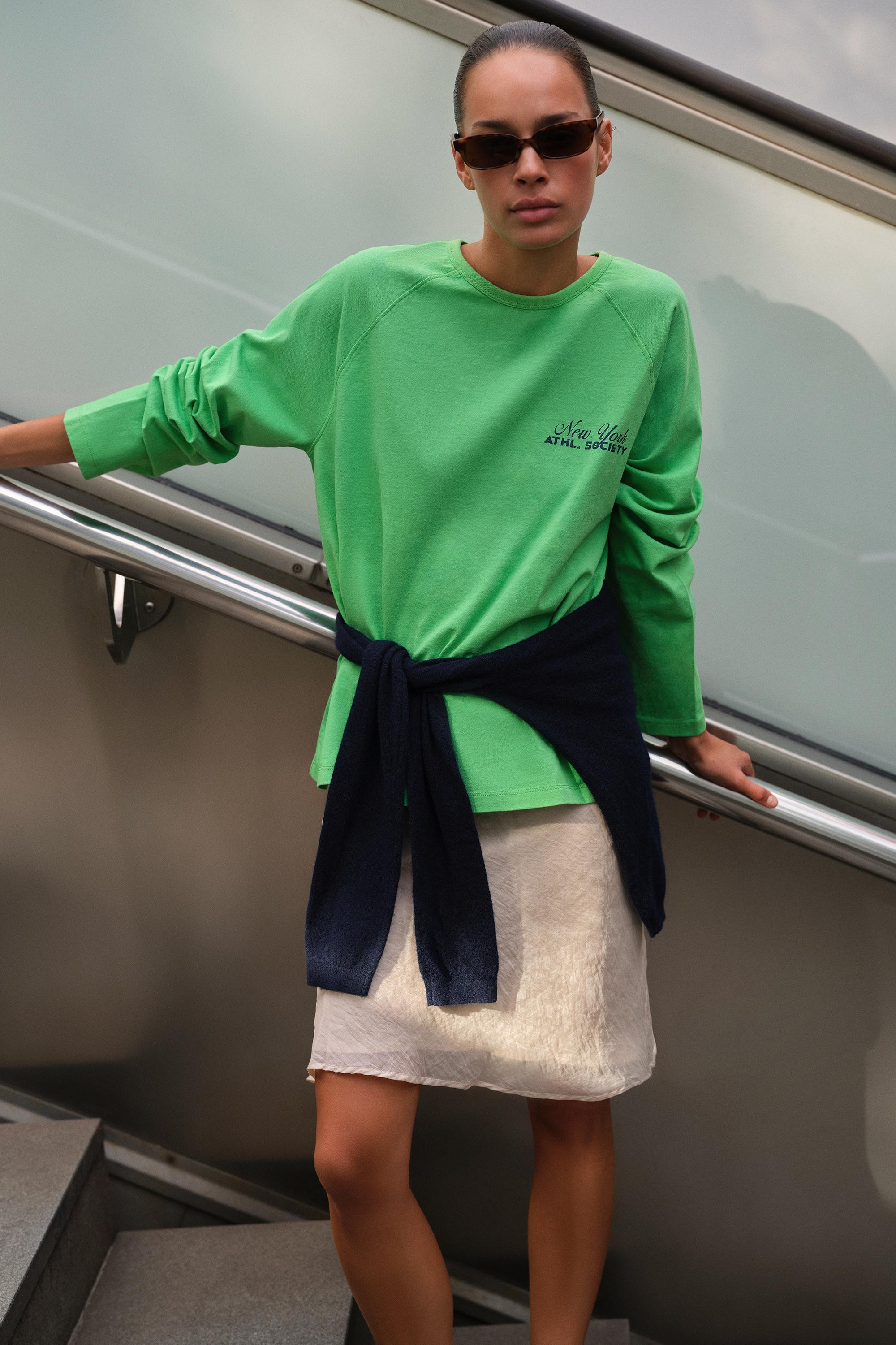 Green raglan sleeve T-shirt | Pull&Bear United Kingdom | PULL and BEAR UK
