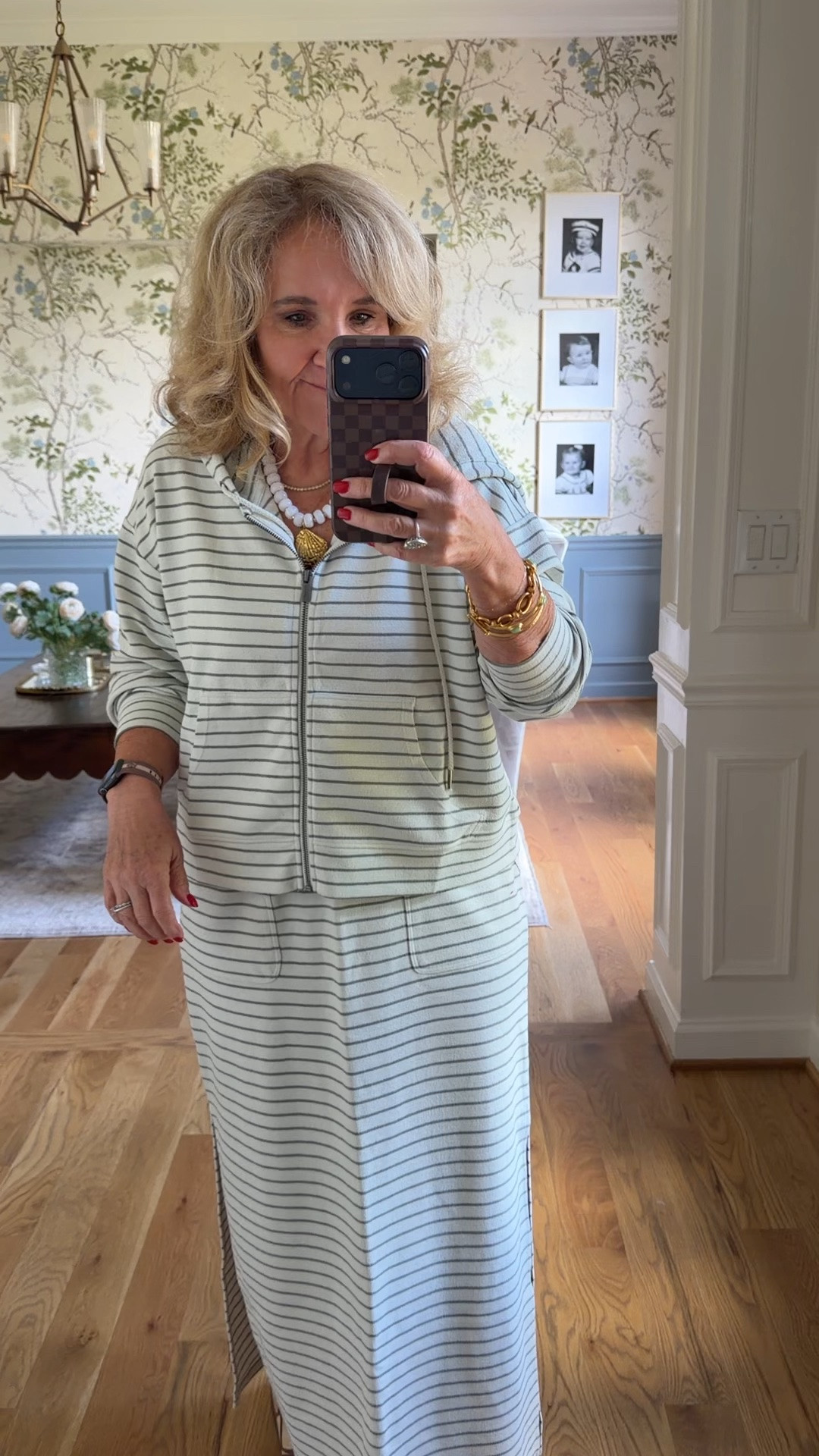 Great comfy set by @Splendid wearing a medium 
It’s is so soft so comfy. 
There’s also several pieces by splendid on the Nordstrom anniversary sale. If you’re a fan of the brand, it’s definitely worth taking a look. I’ll link or caught my eye.

#LTKOver40 #LTKootd #LTKTravel