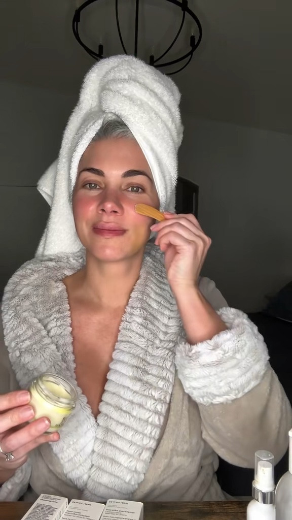 Over 40 mature skincare for glass skinn

#LTKBeauty #LTKselfcare #LTKOver40