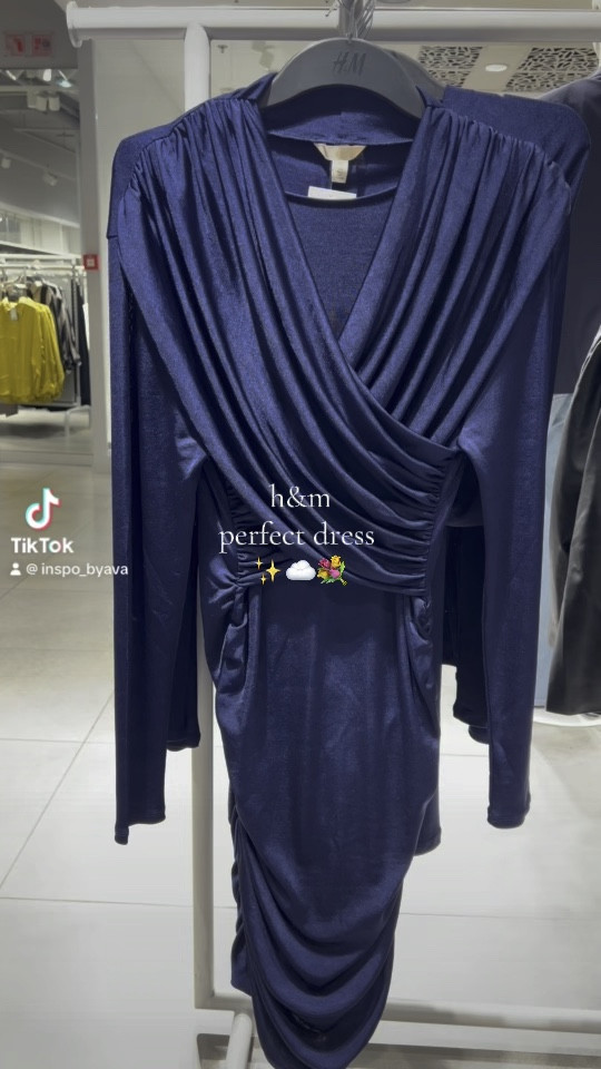 H&M dress✨☁️🫶🏻🤩
Link is below⤵️

#LTKeurope #LTKSeasonal #LTKfindsunder100