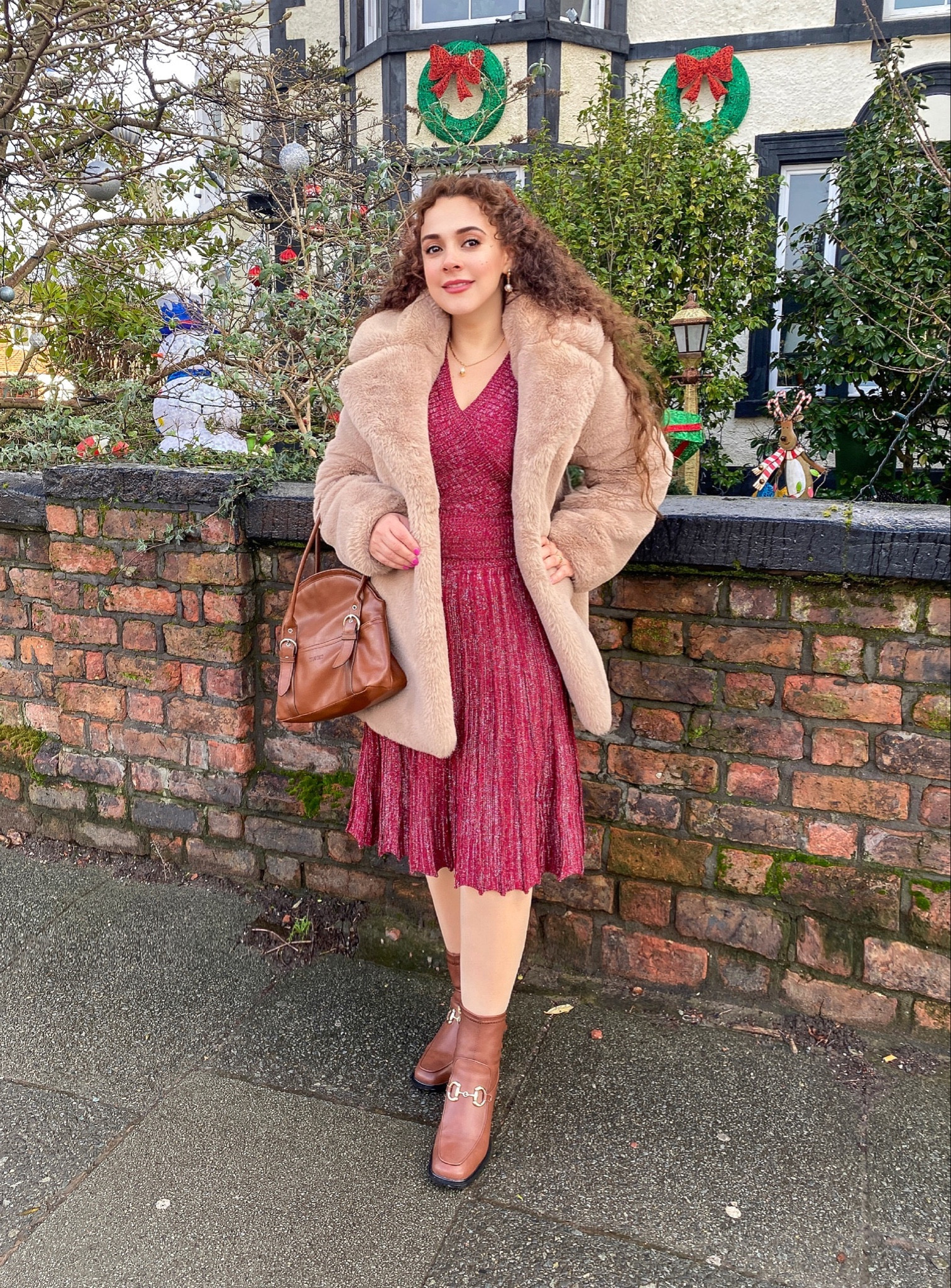 This the season to wear warm cosy coats 🤎

#hobbslondon #winteroutfit #classicstyle #wintercoat #winterlook #elegantoutfit #elegantstyle #elegantlook #winteroutfitinspo #winterfashion #elegantfashion #femininefashion #neutralstyle #fashionblogger #oldmoneystyle #timelessclassics #outfitinspiration #styleinspiration #outfitgoals #whattoweartoday #layering #cosy
 

#LTKSeasonal #LTKstyletip #LTKworkwear