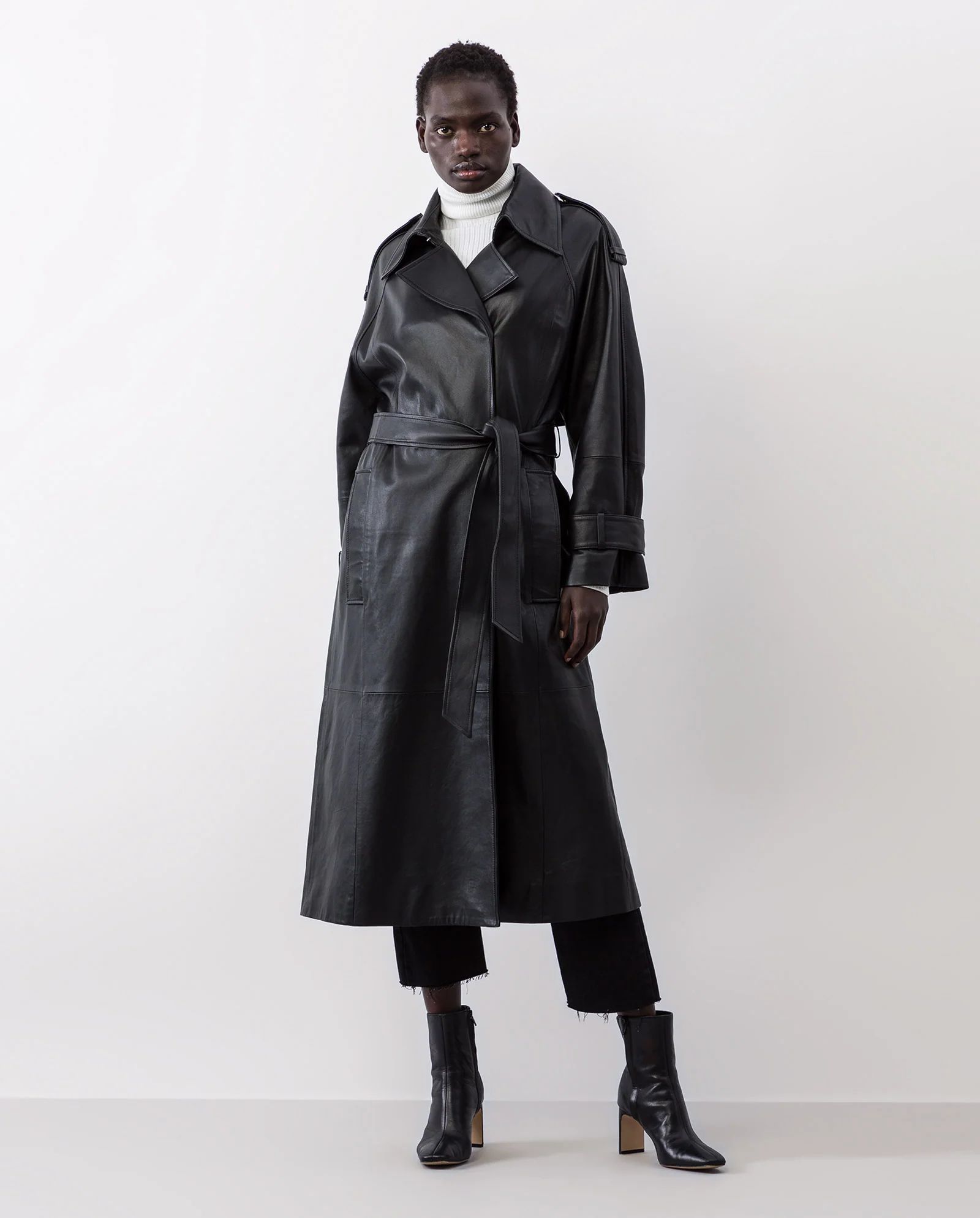 LILITH Leather Trenchcoat | IVY & OAK