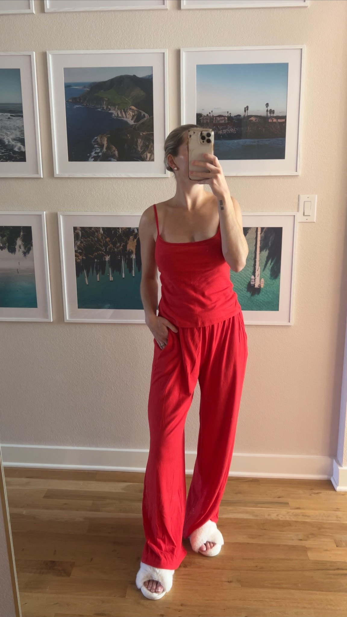 Cozy lounge to the max. Red for the holidays?! Easy yes❤️🎄 

#LTKHoliday #LTKootd #LTKFindsUnder50