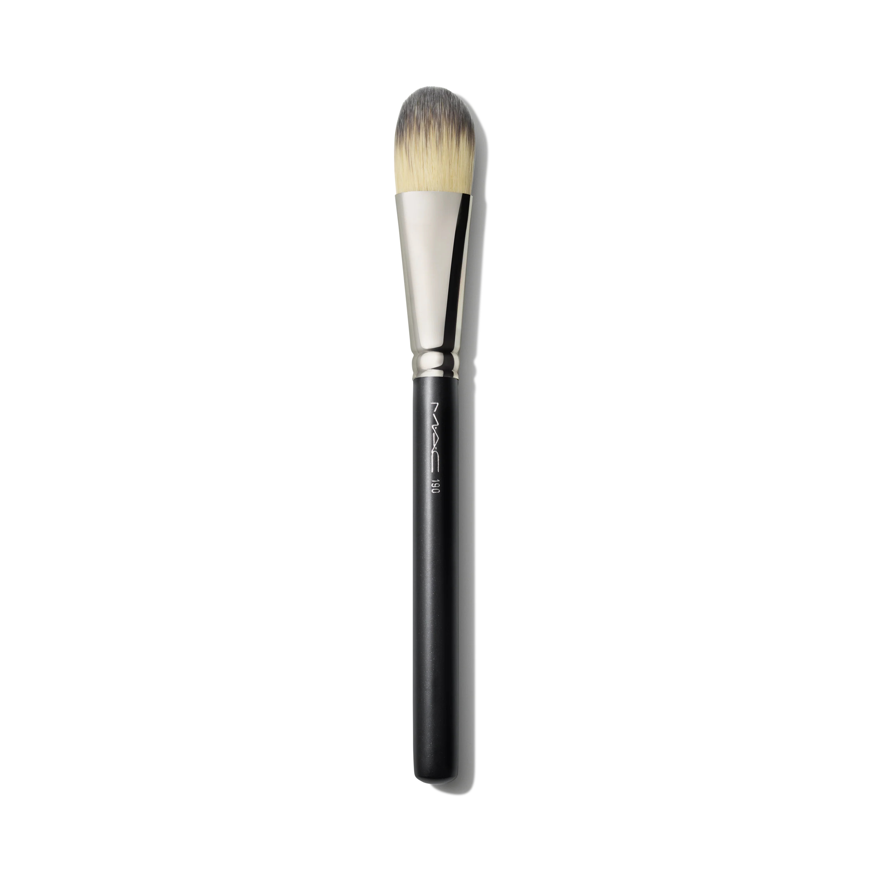 190 Synthetic Foundation Brush - M1EE01 | MAC Cosmetics (US)