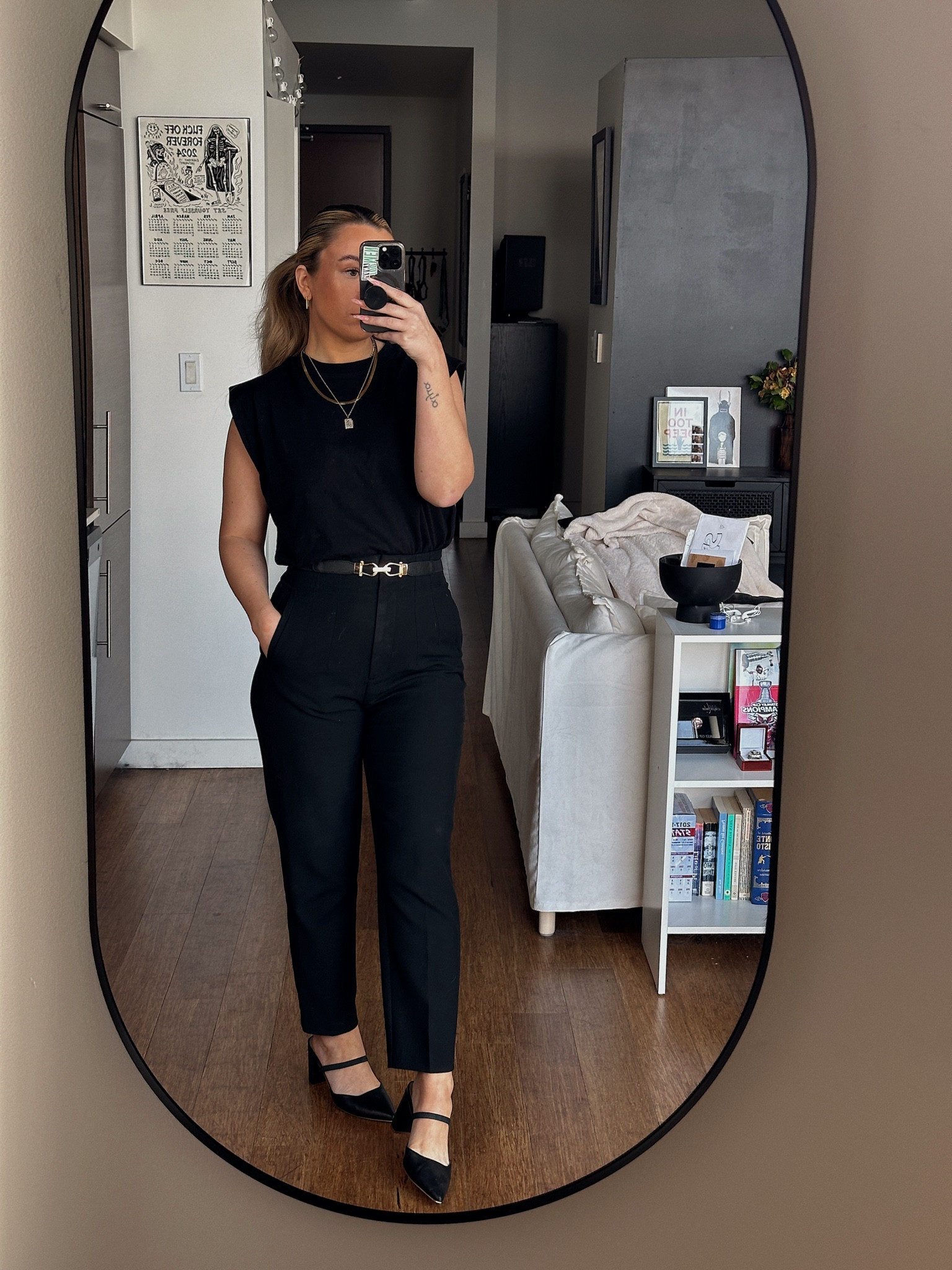 top - h&m
pants - zara
shoes - lulus
belt - amazon 

#LTKstyletip #LTKfindsunder50 #LTKworkwear