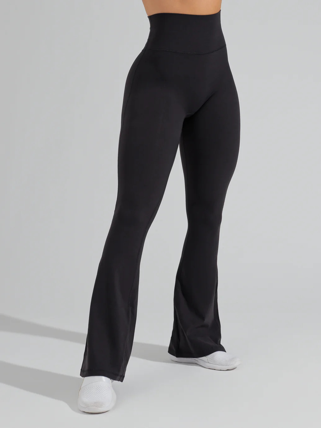 Legacy Flare Legging - Onyx Black | Buffbunny