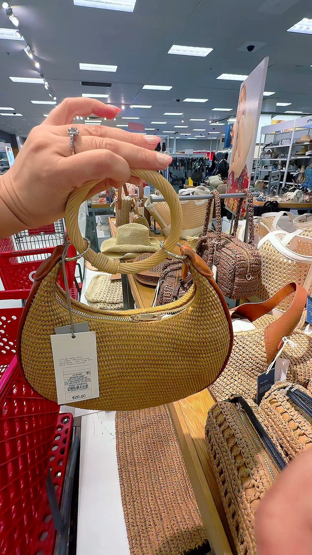 Target summer accessories are so good right now 🤍

Woven bags, structured circle handles, neutral clutches, and the cutest grown-up jelly sandals. Everything looks designer but most pieces are under $25.

It’s giving coastal mom.
It’s giving effortless summer.
It’s giving “I didn’t overspend.”

#TargetStyle #SummerAccessories #AffordableFashion #NeutralStyle #CoastalAesthetic


#LTKootd #LTKmomlife #LTKMidsize