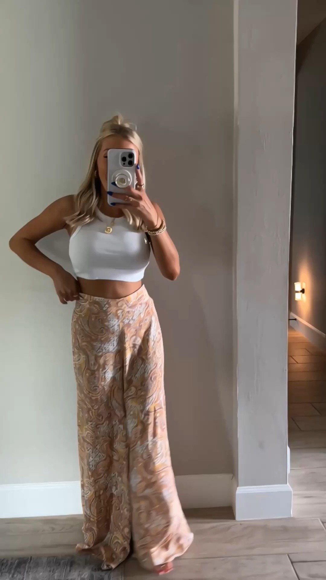 Obsessed with this easy and casual summer outfit! These pants are sooo comfy and flattering I love them! Size XS from Walmart