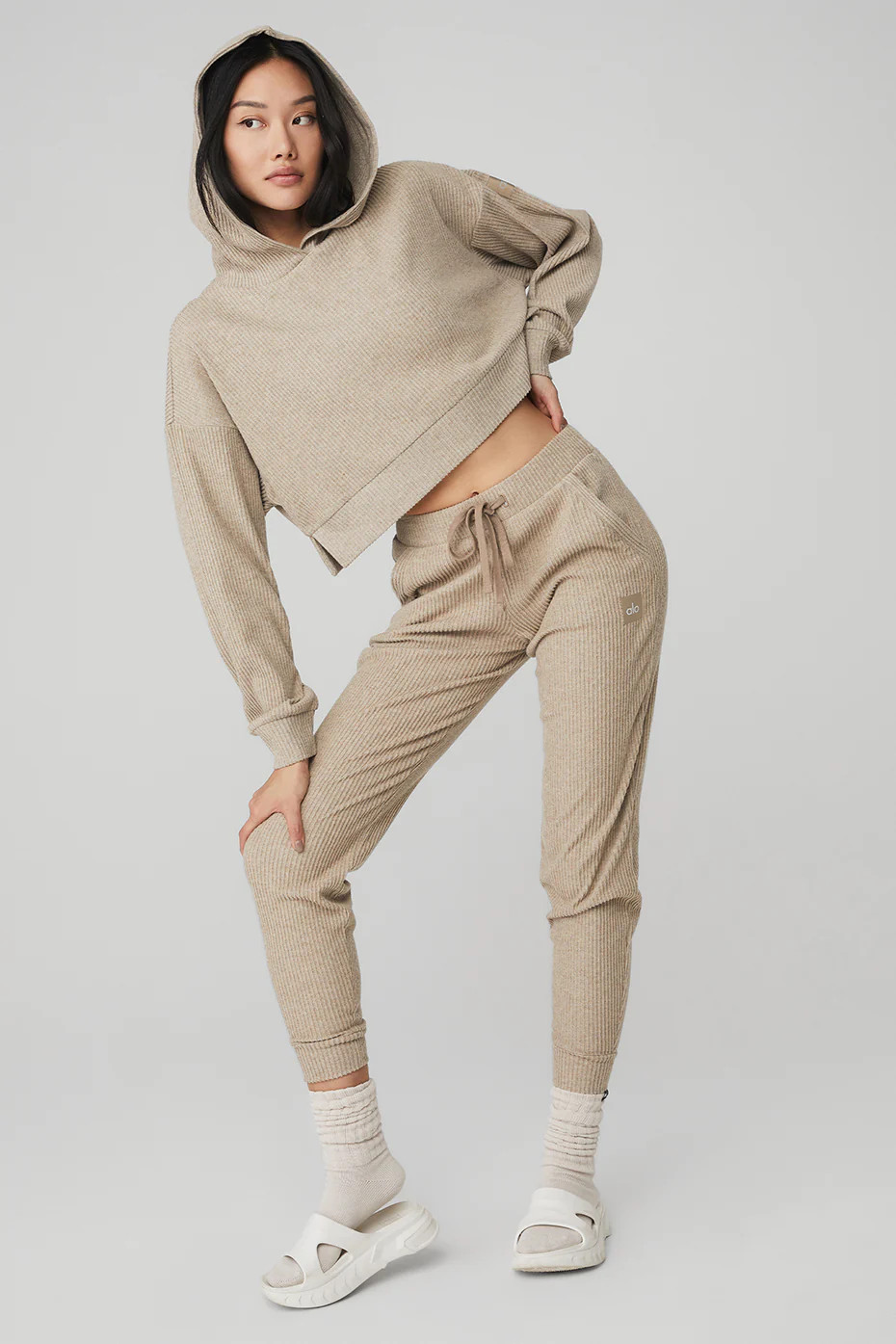 Muse Sweatpant & Hoodie Set | Alo Yoga (US)