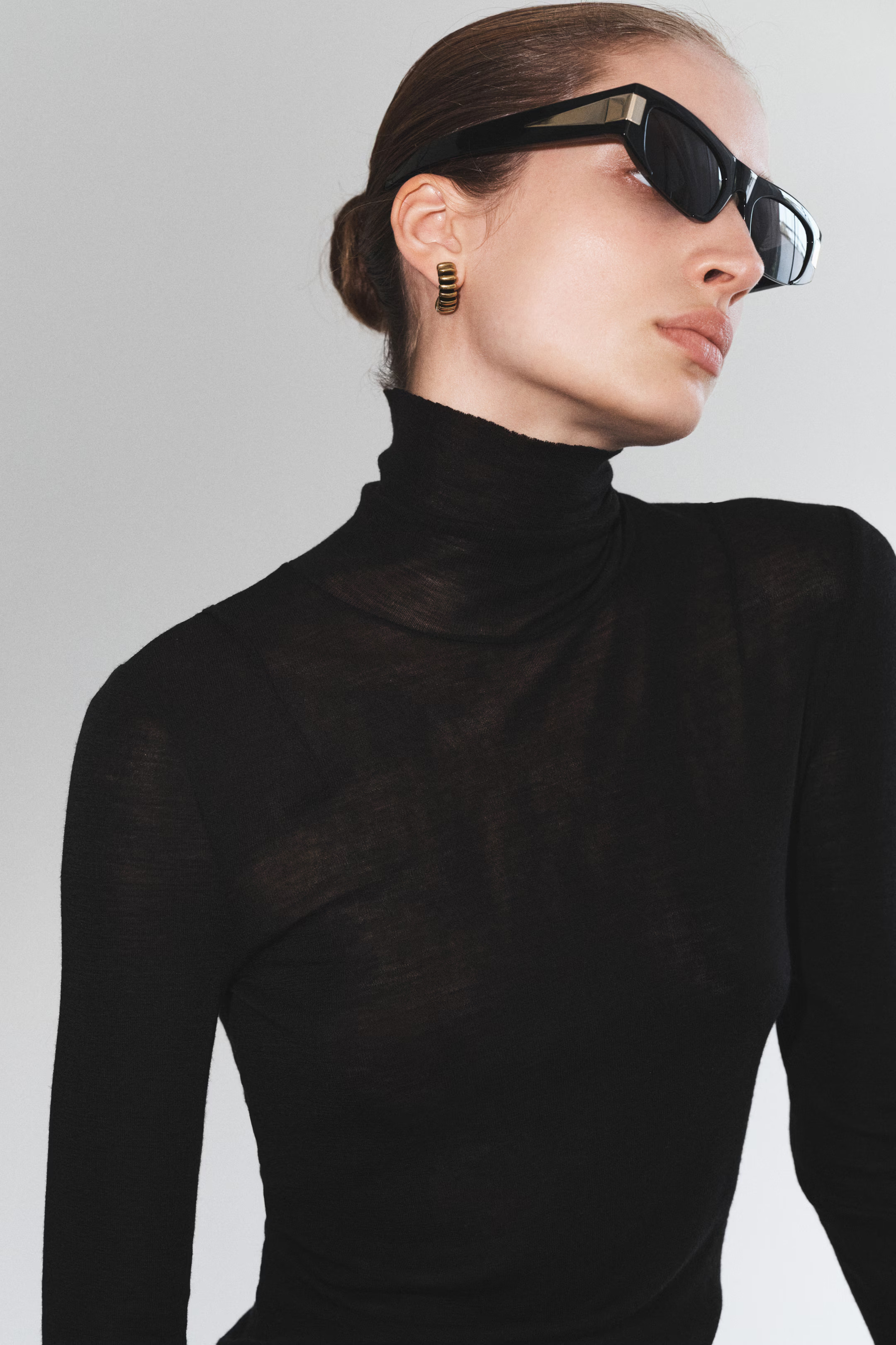 Merino wool turtleneck top | H&M (UK, MY, IN, SG, PH, TW, HK)