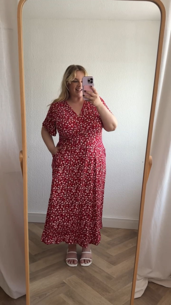 Rotes Blumenkleid 🥰❤️

#amazon #amazonfashion #plussizefashion #curvy #kleid

#LTKdeutschland #LTKplussize #LTKkleider