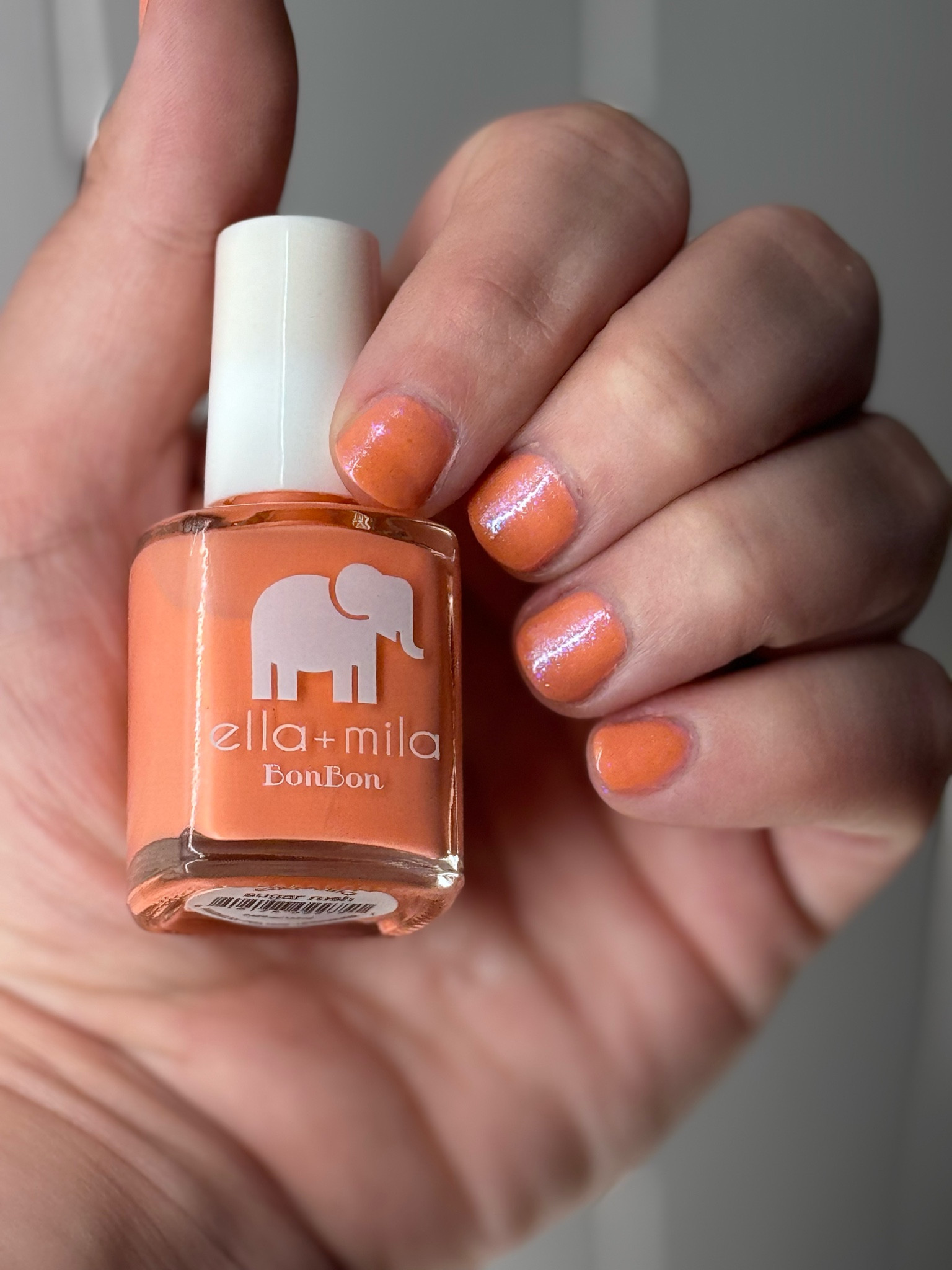 Beach nails by Ella + Mila. This polish is so pretty. I'm wearing Sugar Rush & Aurora Lights, but the color options are endless!! Head over to my LTK shop for the links to these polishes and more at Ella + Mila
@ellamila
#ellamila #ellamilapartner #ad


#LTKBeauty
