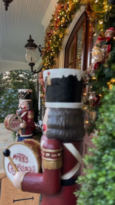 Full size Nutcrackers make for a fun Christmas front porch or entryway décor! Shop my favorite Christmas décor from Frontgate.



#LTKHoliday #LTKSeasonal #LTKHolidaySale