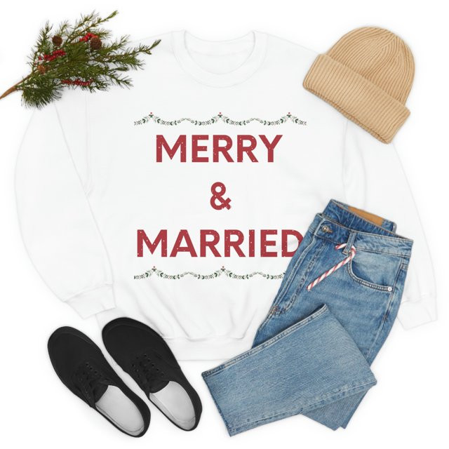 Cute Christmas Sweater for Newlywed Couples | Merry and Married - Walmart.com | Walmart (US)