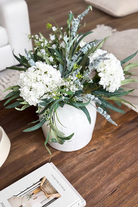 I am absolutely in love with my latest faux floral find! It is so full and looks so lush!

Home  Home decor  Home finds  Faux florals  Spring home  Coffee table styling  Living room inspo  Modern home  White flowers  Faux greenery

#LTKSeasonal #LTKhome
