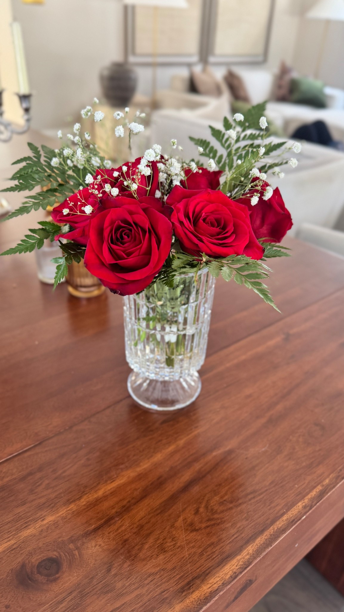 Obsessed with this plaid crystal vase from Amazon! Reminds me of the Ralph Lauren vases at a fraction of the cost!! On Amazon Deal! Run!

#LTKCyberWeek #LTKHoliday #LTKGiftGuide