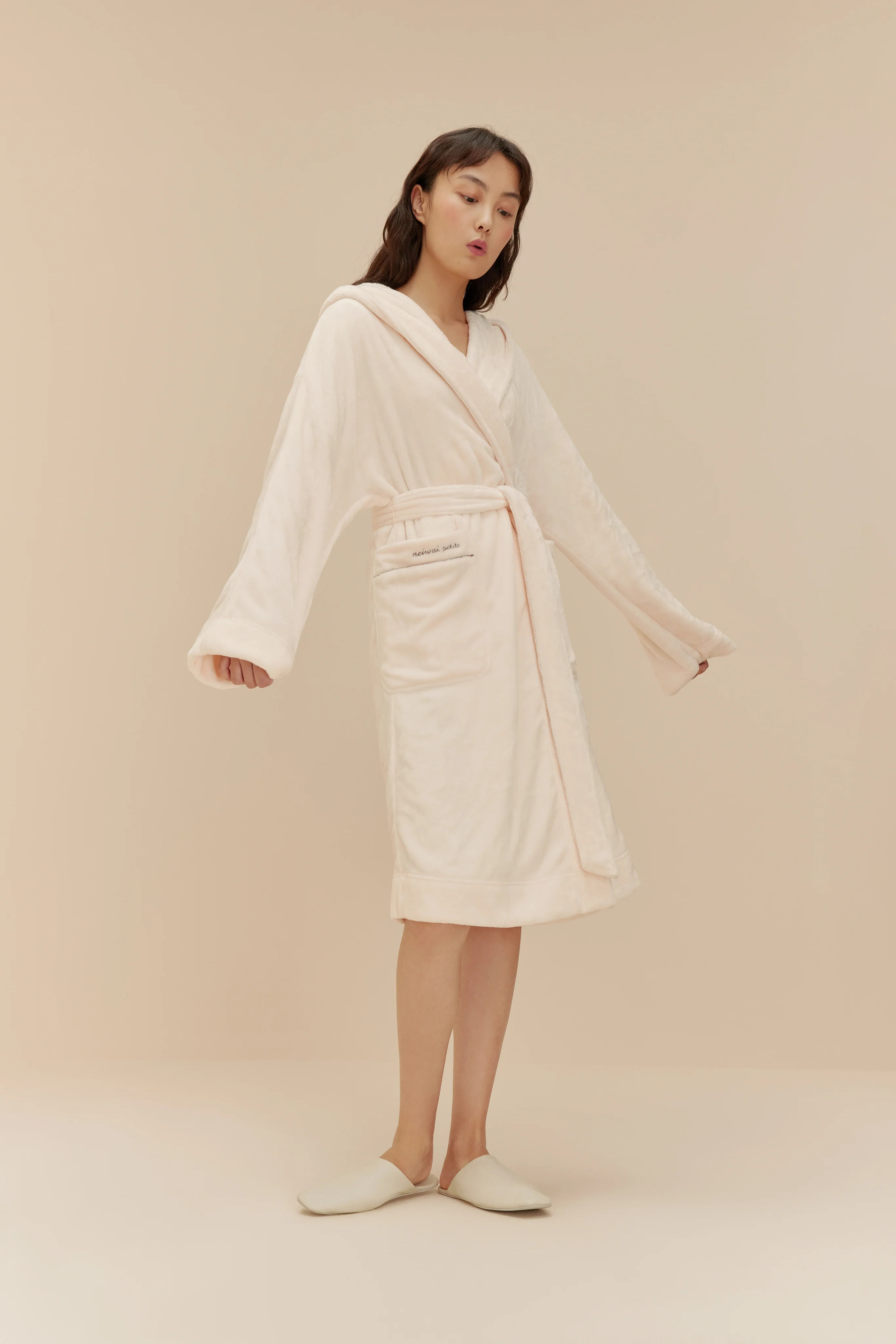Classic Cozy Fleece Robe | NEIWAI