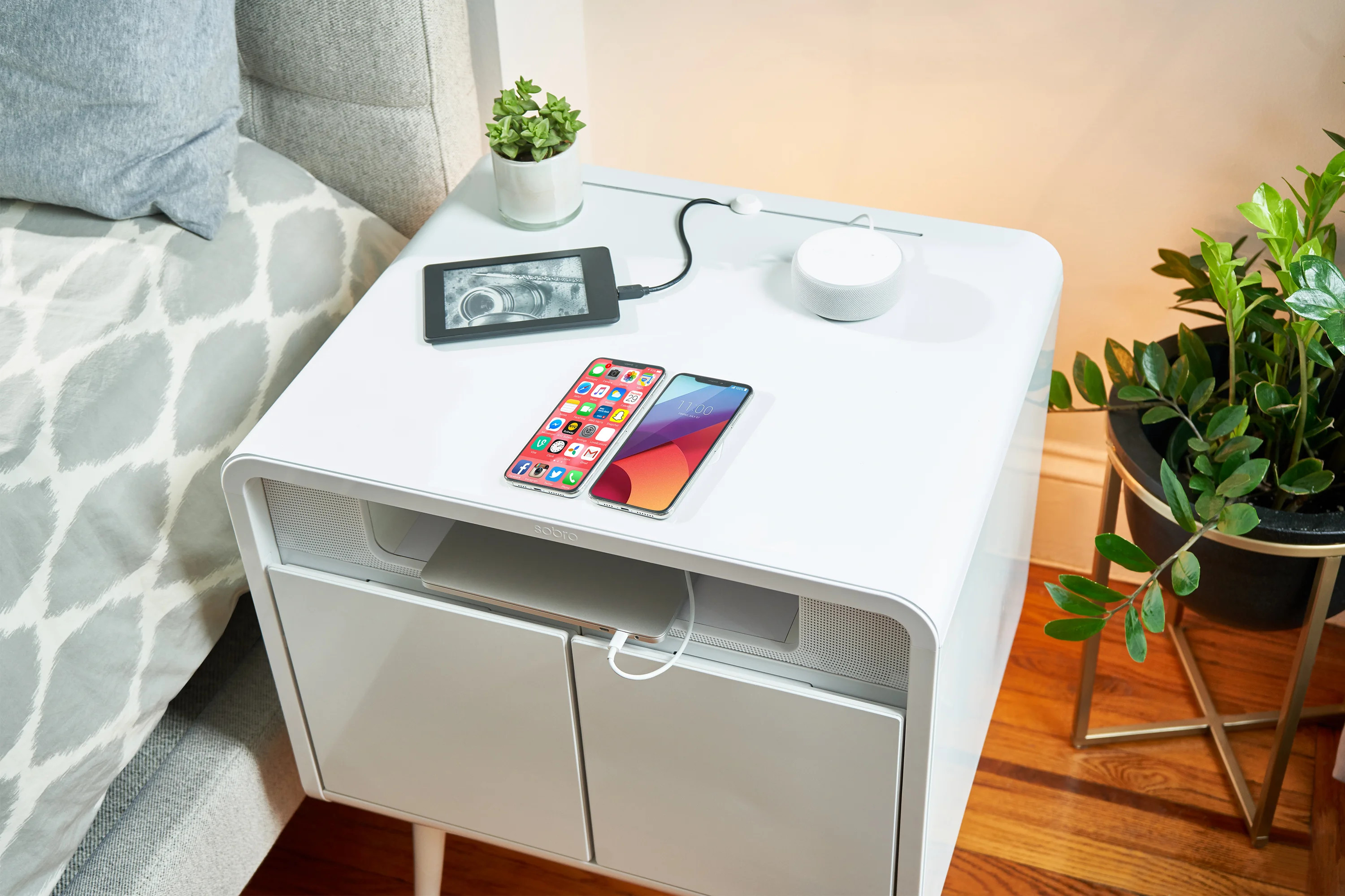 Sobro Smart End Table with Built-In Outlets | Wayfair North America