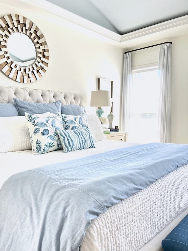 Create a cozy layered bed in coastal style with this bedding from Pottery Barn and Lauren Ralph Lauren. The white pick-stitch quilt is the perfect weight and the blue duvet cover and pillow shams and a classic layer to build on.

#LTKHome #LTKSaleAlert #LTKStyleTip