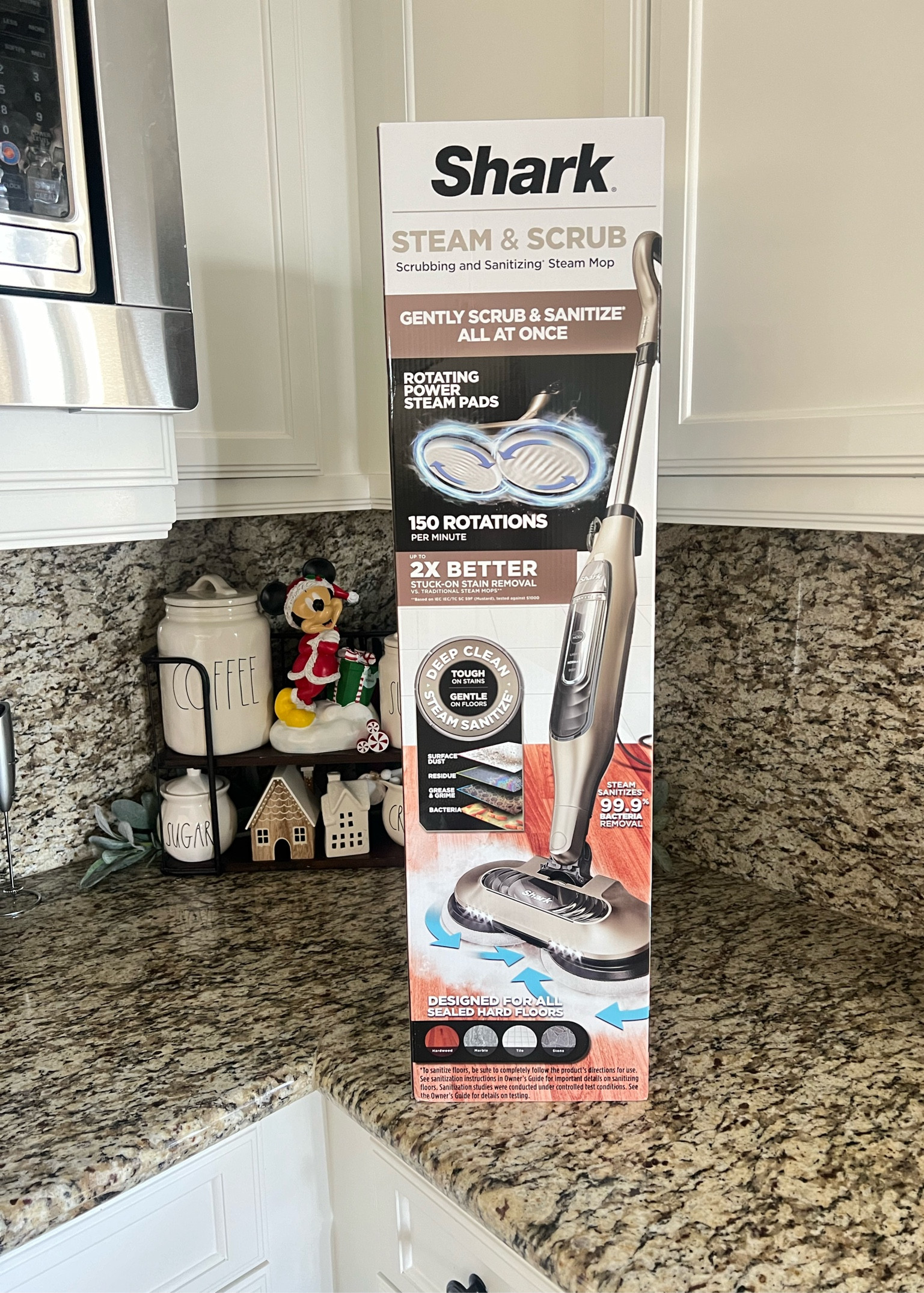 Steam mop 

#LTKCyberWeek #LTKCyberSaleFR #LTKCyberSaleDE