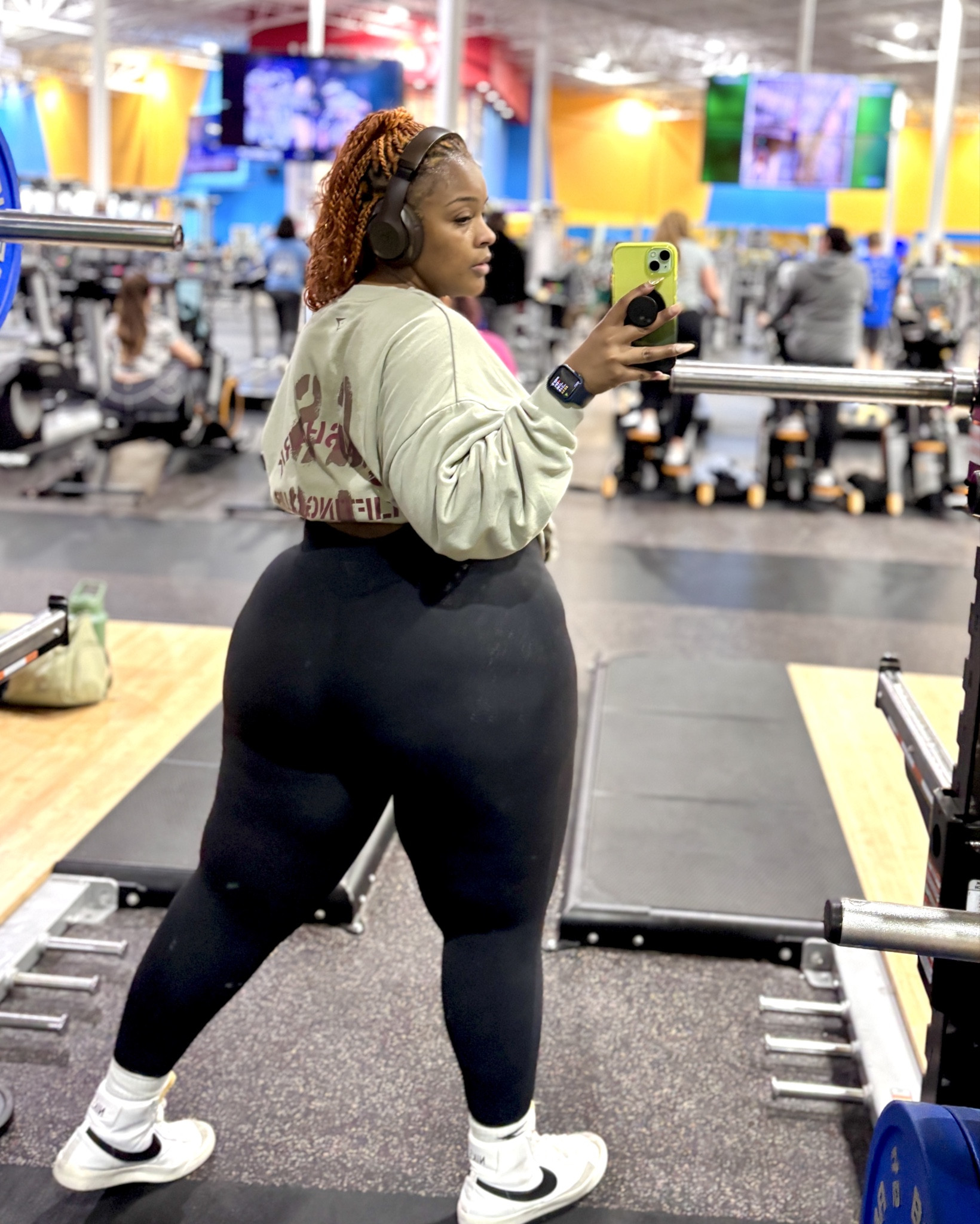 Leg day Gymshark fit 🦈

Bodysuit: Strappy All in One
Size: XL

Sweatshirt: Built Oversized Sweatshirt
Size: Large 


Website: gymshark.com 



#LTKActive #LTKFitness #LTKPlusSize