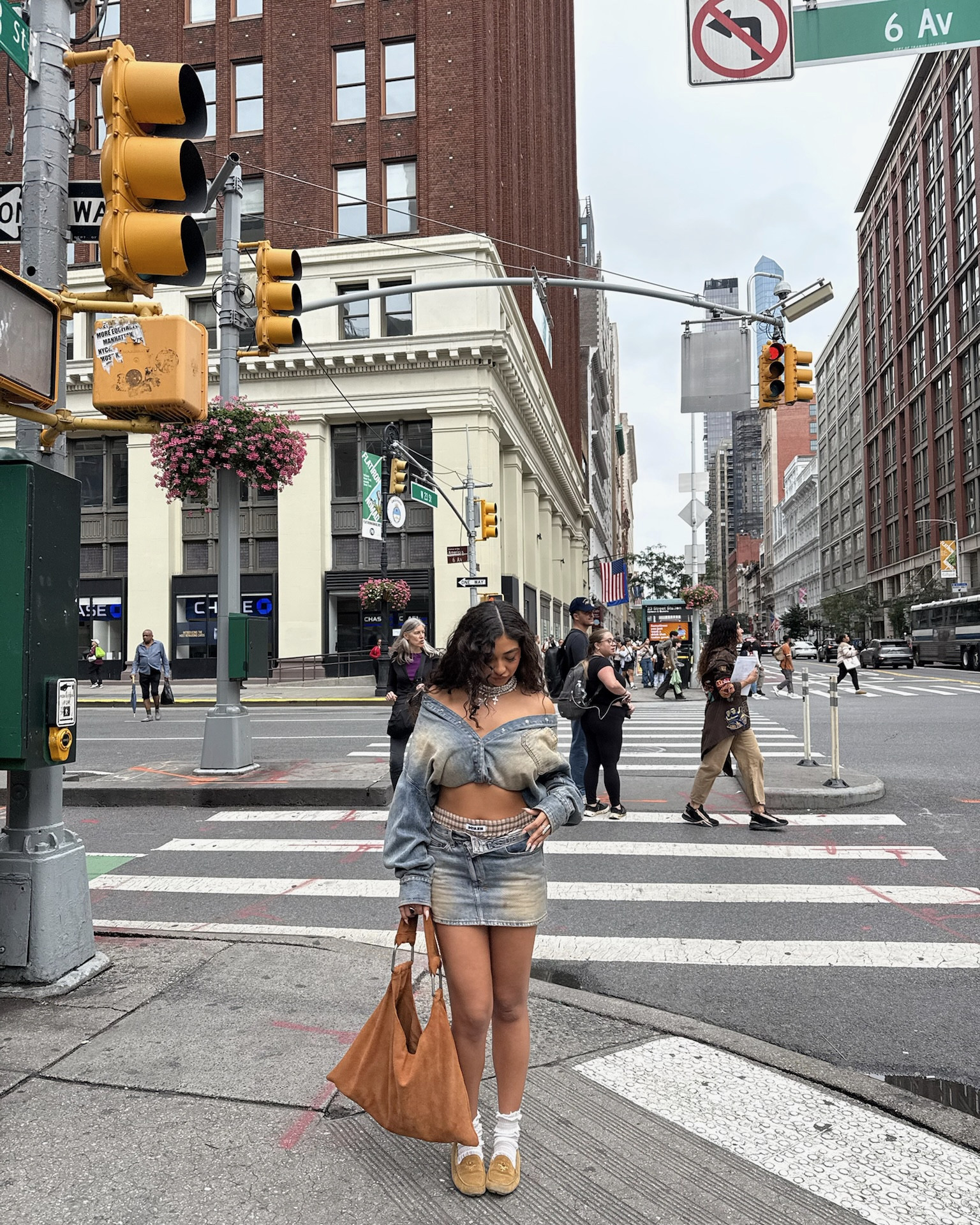 denim on denim for fall 🤎

#LTKSeasonal #LTKStyleTip