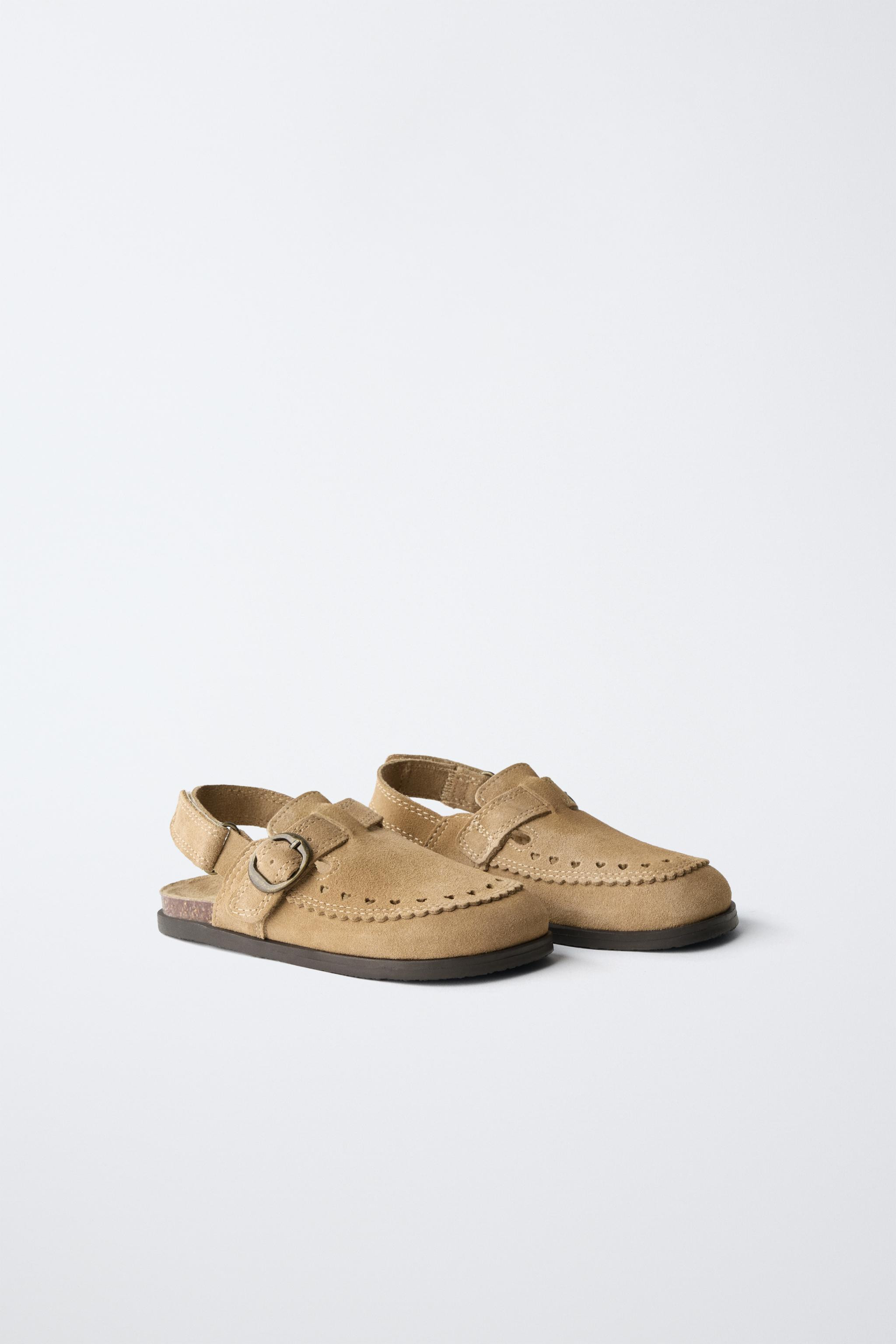 Suede-finish 100% leather clogs featuring heart detail on the upper. Easy-to-use side buckle clos... | Zara US
