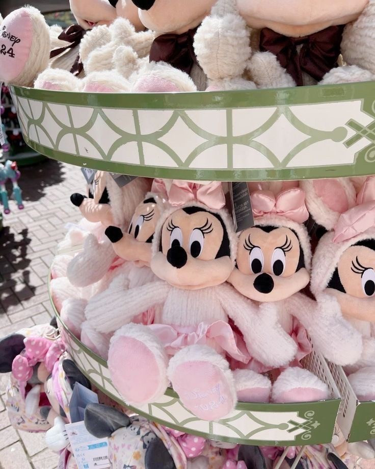 Minnie bunny

#LTKSeasonal #LTKSpringSale #LTKFindsUnder50