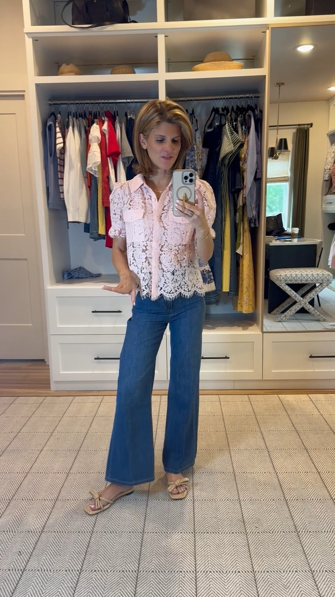 Bloomingdale’s try-on
Top: wearing xs
Bottoms: TTS (need hemmed!)
Shoes: Loeffler Randall

@bloomingdales #bloomingdales #ad 