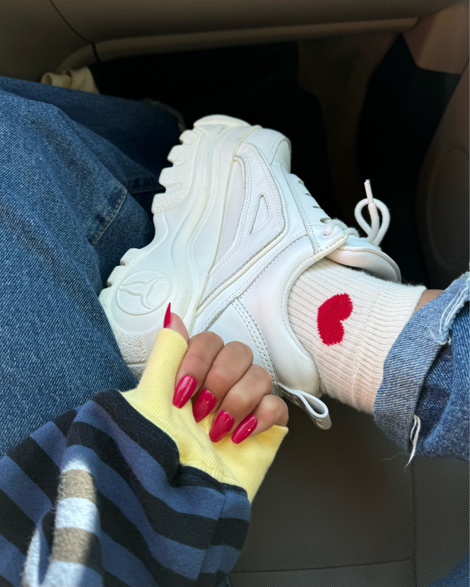 casual fall outfit, october ootd, heart socks, press on nails, platform sneakers, striped sweater, outfit details