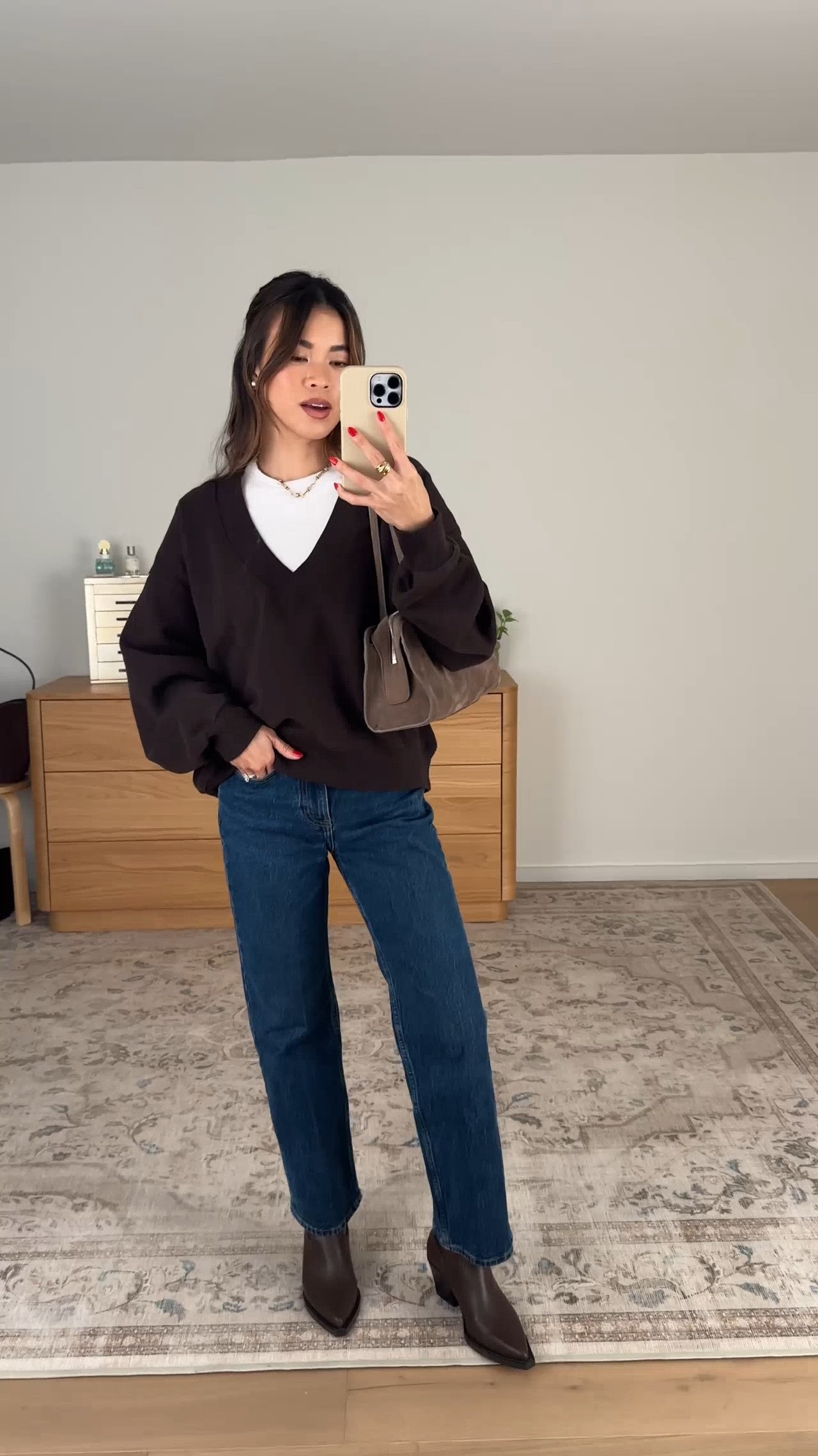 I love the fleece lining on this @Aritzia sweatshirt.

Sizing info:
-Abercrombie High Rise 90s Relaxed Jeans (Size 23 Extra short in Dark Wash)
-Aritzia HomeStretch Rib Tune T-Shirt (Size XS in white)
-Arizia Cozy Sweatfleece Mega V-Neck Sweatshirt (Size XS in Cacao Nib Brown)

Aritzia Fall New Arrivals, Aritzia Sweaters, Aritzia best sellers, best pieces from Aritzia for petite, what pants from Aritzia will fit if youre petite, Petite style guide, how to dress if you’re petite, Petite style, petite fashion, mom outfit, mom style, petite pants, petite outfit ideas, petite outfits, best pants for petite, petite denim, Fall style, Fall outfits, vacation outfits, denim for petite,

#LTKootd #LTKSeasonal #LTKPetite