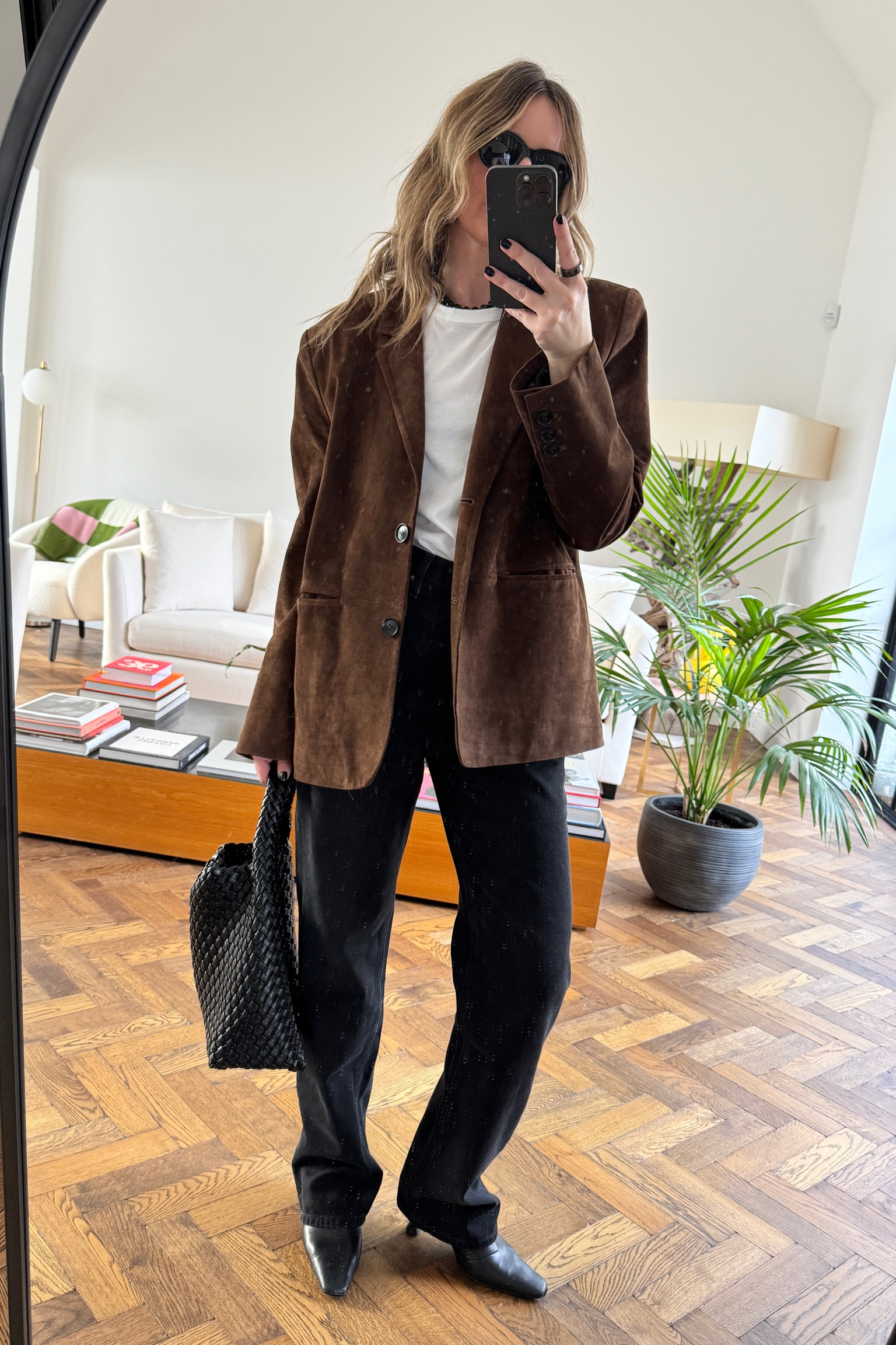 Suede Blazer + Black Jeans + White Tee + Heeled Boots | Sunday Lunch Outfit | Pub Outfit | Blazer Outfit | White Tee | Black Bag | Suede | Suede Jacket | Suede Blazer Outfit 

#LTKeurope #LTKspring #LTKuk