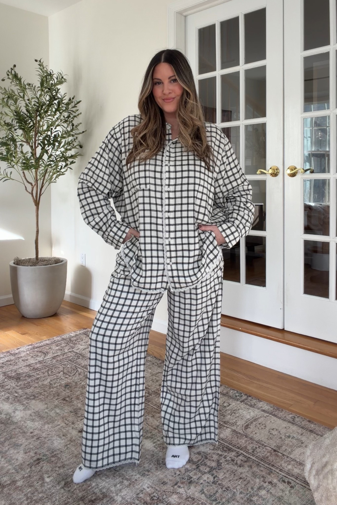 My favorite PJs this winter! Same as the holiday flannel set I shared back in December. Size L top (love extra oversized but totally not necessary to size up) and M bottoms. Usually not a flannel girl but these are SOFT and don’t feel hot at night!

matching set, pajama set, matching pjs, winter pajamas, new at aerie 

#LTKSeasonal #LTKSaleAlert