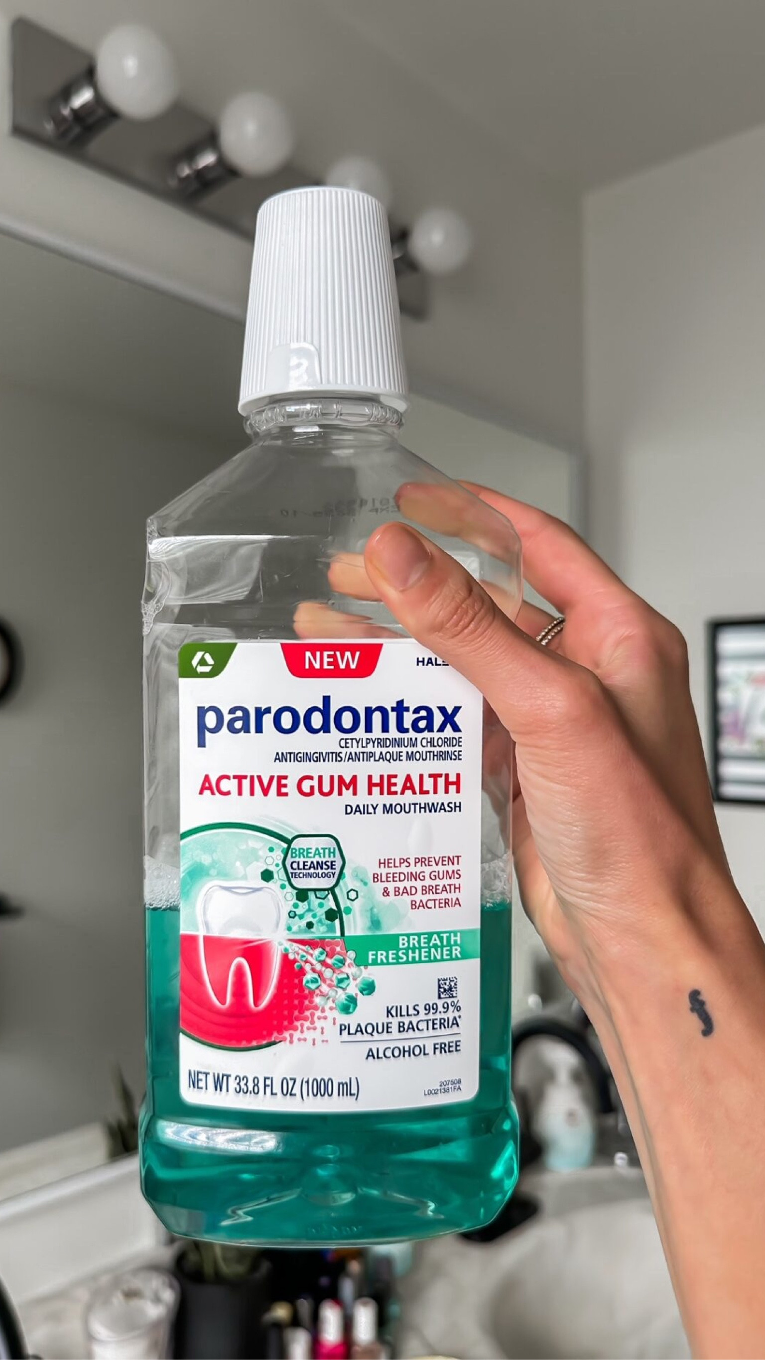 Mouth wash for healthy gums 🙌🏼

#LTKFitness #LTKBeauty