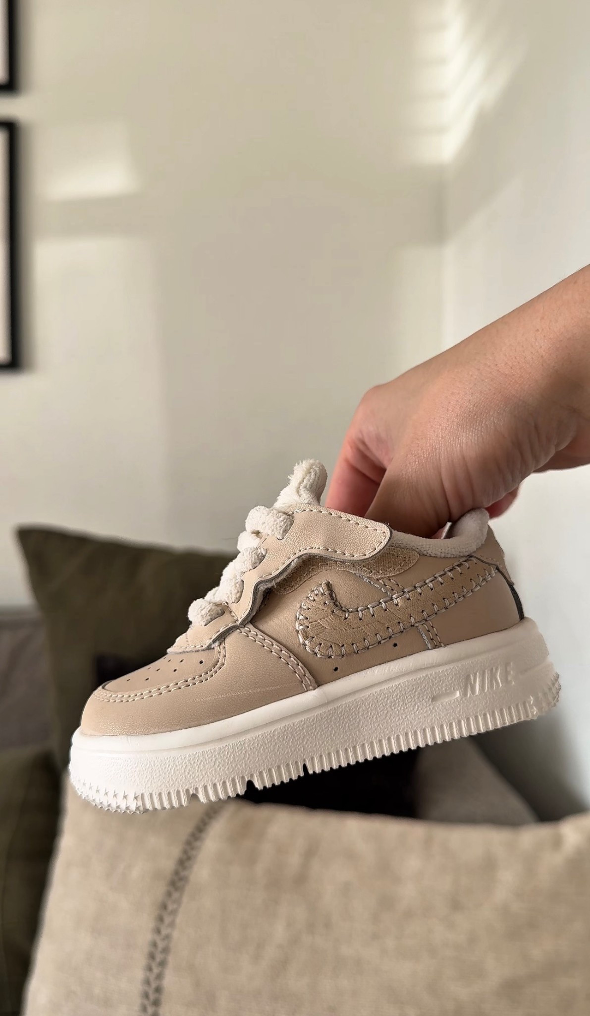 The cutest baby Nikes, the little bear detail is my favorite 🐻 

#LTKBaby #LTKKids #LTKBump