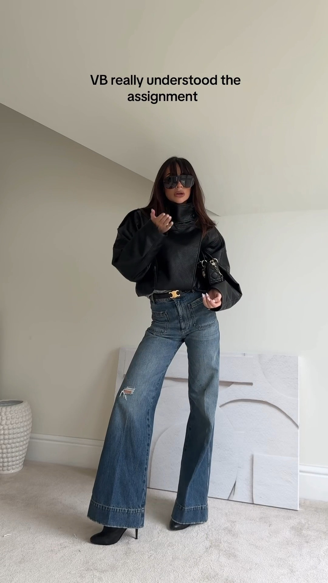 I am living in these VB jeans #style #

#LTKFashionMonth #LTKuk