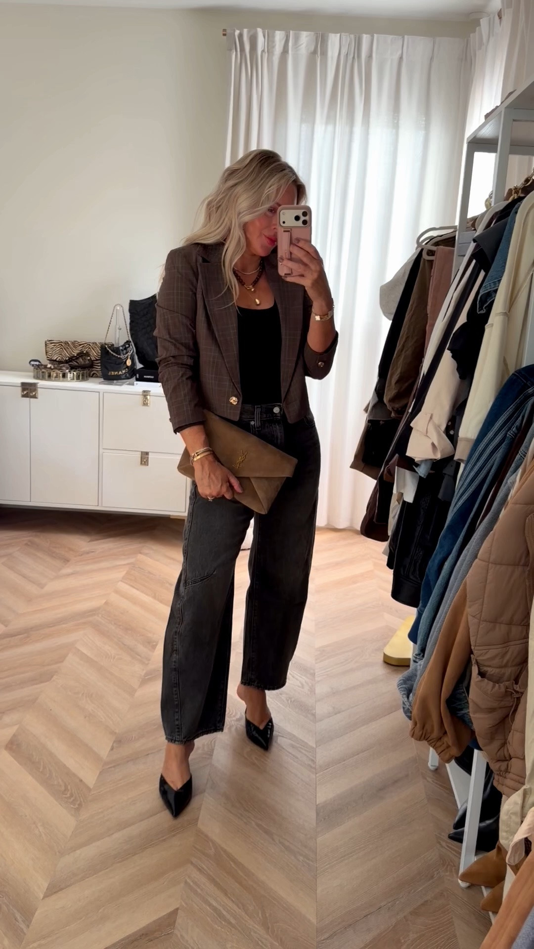 Can’t get over this Walmart crop blazer! It’s stunning and so flattering on! Work friendly too! I did small. Jeans on sale ✨🤎

Fall fashion. Workwear. Blazer. Plaid. Suede. Fall outfits