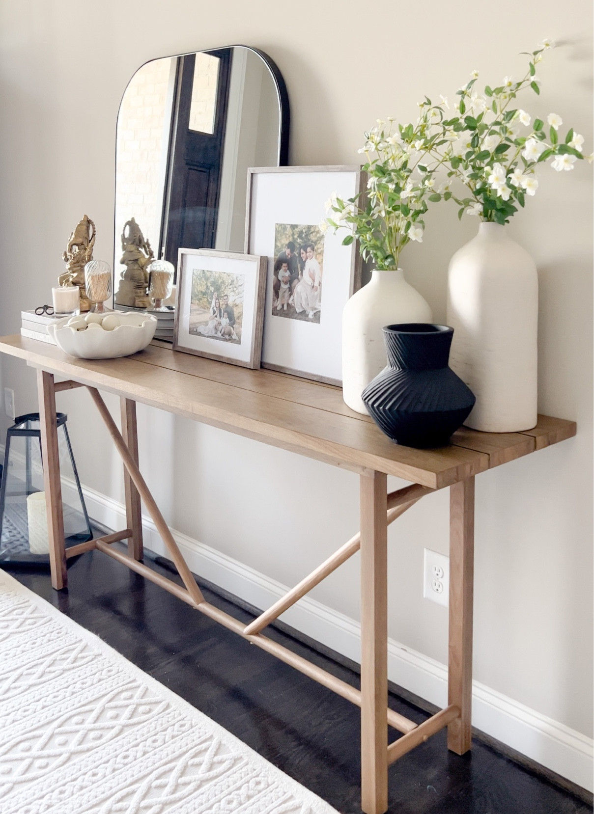 Entryway Decor
Ganesh Statue: HomeGoods
Frames: HomeGoods
Bowl and Large Beads: Target, Studio McGee


#LTKhome #LTKsalealert #LTKFind