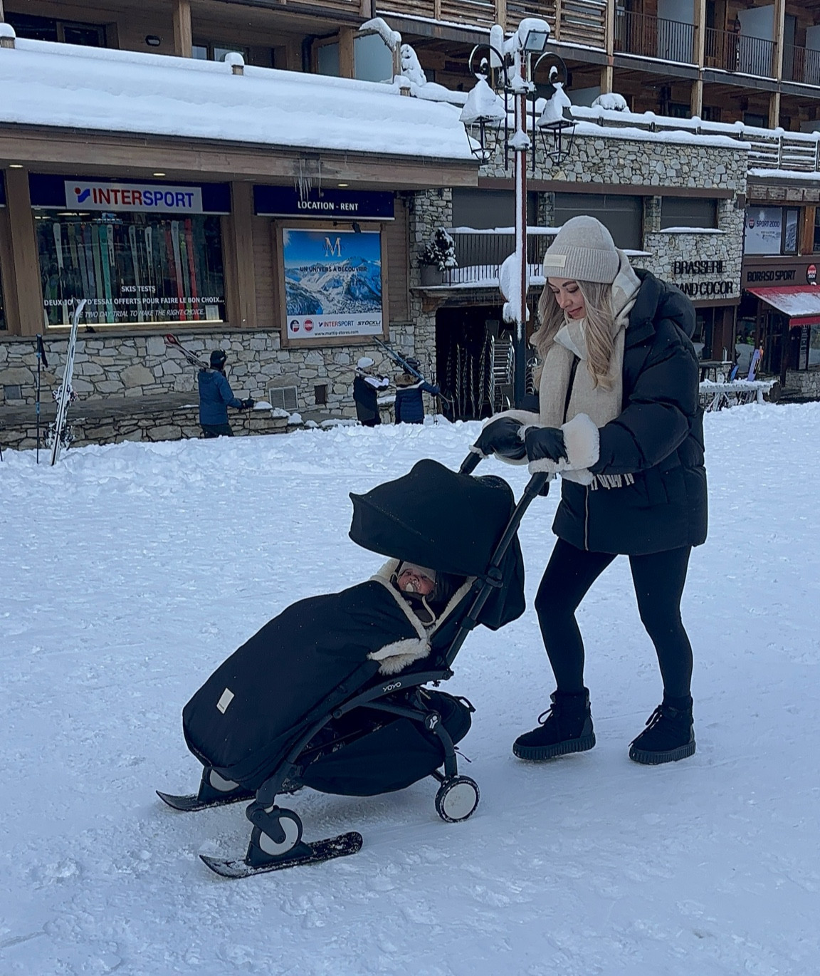 Baby’s first ski trip ⛷️🥰



#LTKuk #LTKeurope #LTKtravel