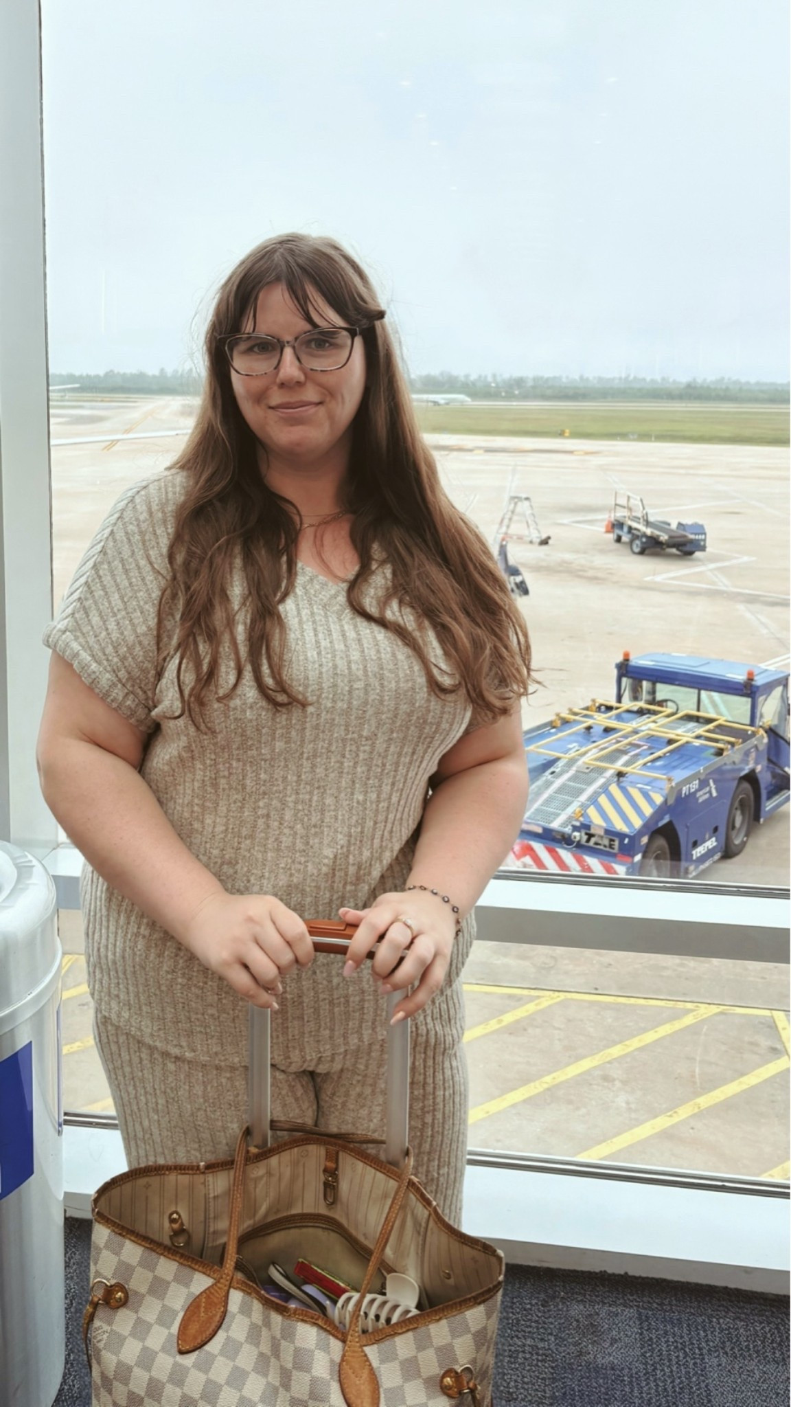 My travel day outfit ✈️ 

LTKsalealert / LTKSeasonal / travel / travel outfit / airport outfit / loungewear / lounge set / travel ootd / travel loungewear / loungewear set / amazon / amazon finds /amazon style / Louis Vuitton / tote / tote bag / travel bag / travel tote bag / Louis Vuitton bag / Neverfull / Neverfull mm / Louis Vuitton Neverfull mm / damier azur / Louis Vuitton Neverfull denier azur / sake / sale alert

#LTKTravel #LTKPlusSize #LTKMidsize