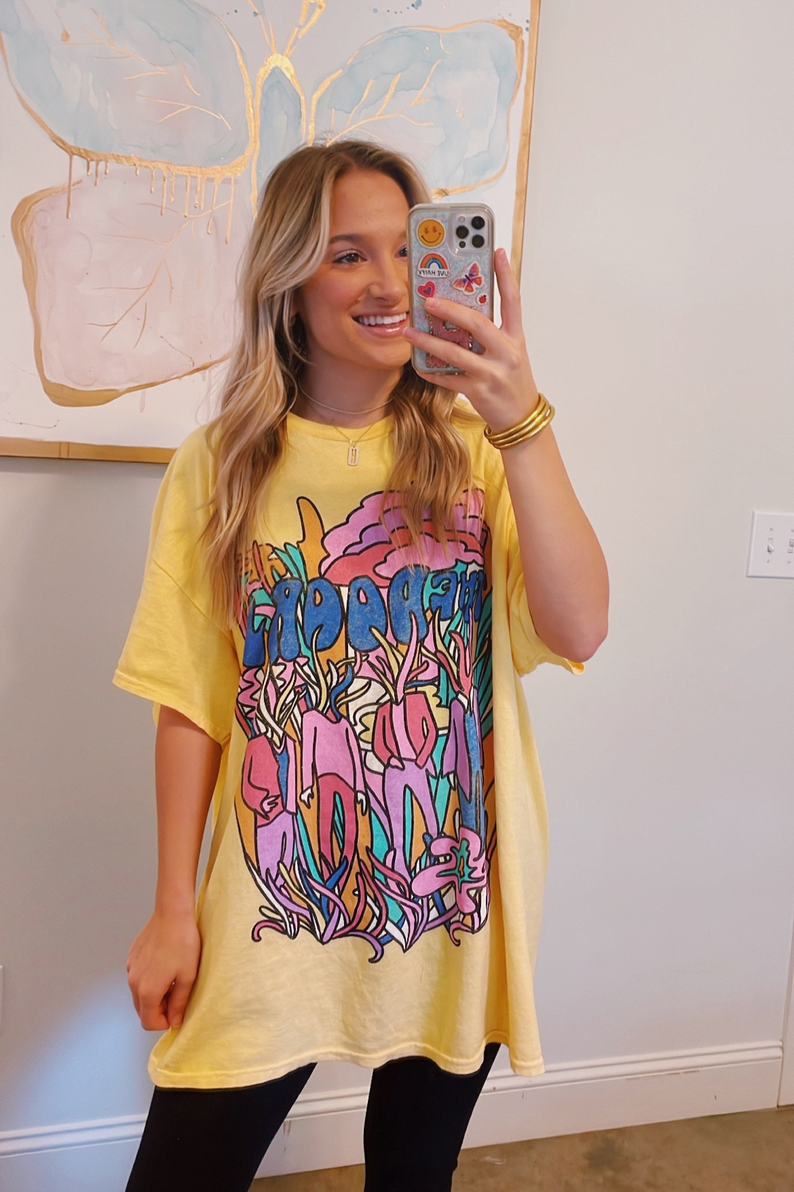 Me 🤝 Urban graphic tees
#GraphicTee
#CasualOutfit
#OversizedTee
#UrbanOutfitters

#LTKstyletip #LTKfit #LTKunder50