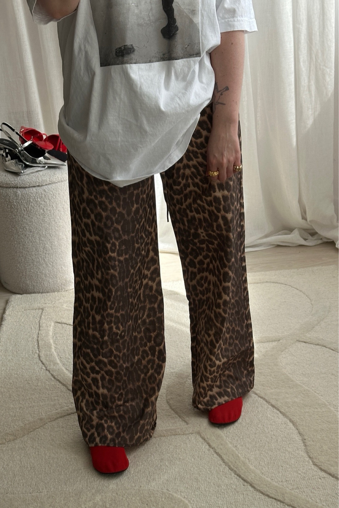 Leopard print trousers and red mesh shoes ❤️🐆
Sheer ballerinas | Red shoe | Summer outfits | Holiday outfit | Pub outfit | Alaia dupes | Ballet slippers | Ballerina pumps | Red aesthetic | Leopard print trousers | Animal print and red 

#LTKuk #LTKautumn #LTKeurope