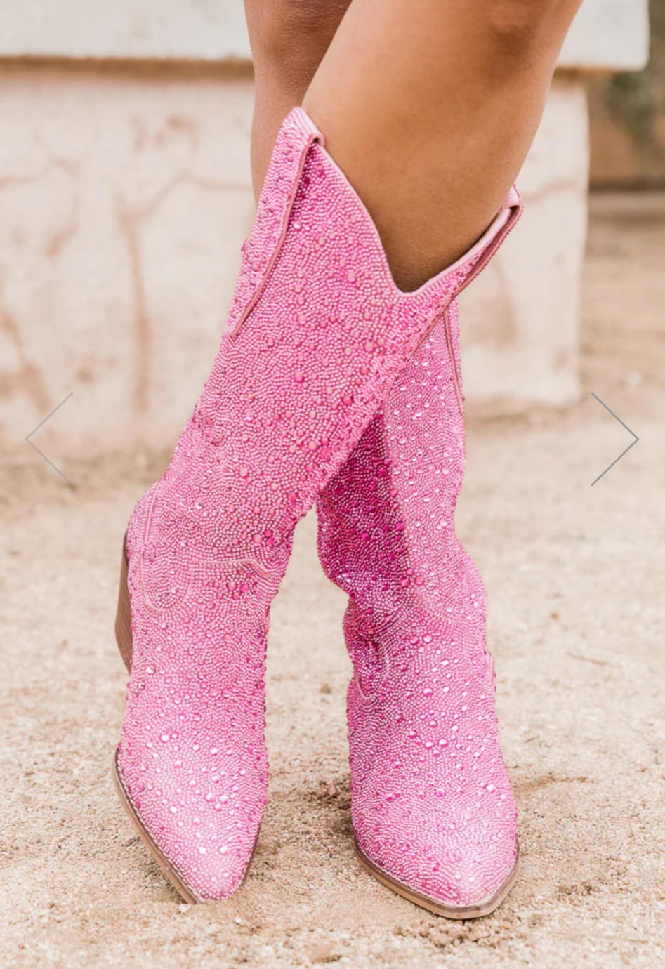 taylor swift concert, country concert, eras tour, nashville, brides, cowboy boots, stagecoach

Use code MAY20 for 20% off

#LTKshoecrush #LTKFestival #LTKfit