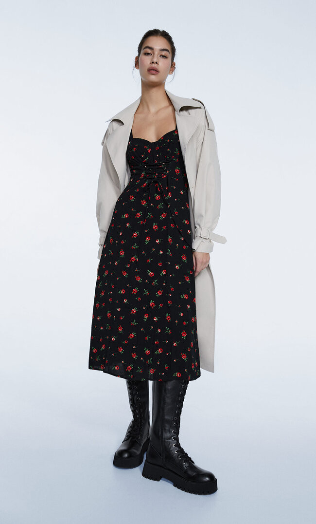 Lace floral midi dress | Stradivarius (UK)