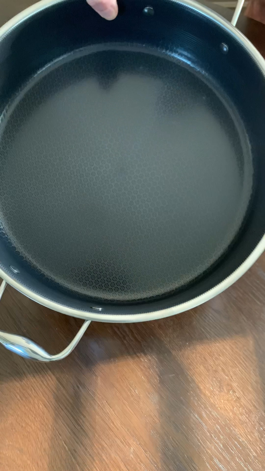 Stainless steel and non stick in one pan! Love the Hexclad deep saute pan...you can do everything from stir fry to searing in the same pan.

#LTKHome #LTKfoodie #LTKSaleAlert