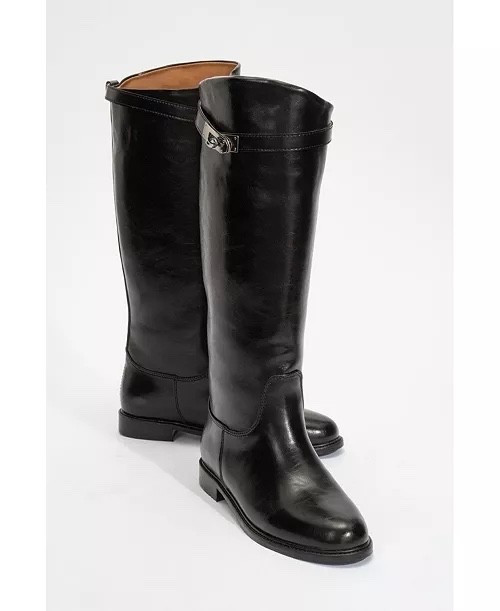 Similar to the high end boots! 

#LTKGiftGuide #LTKCyberWeek #LTKmomlife