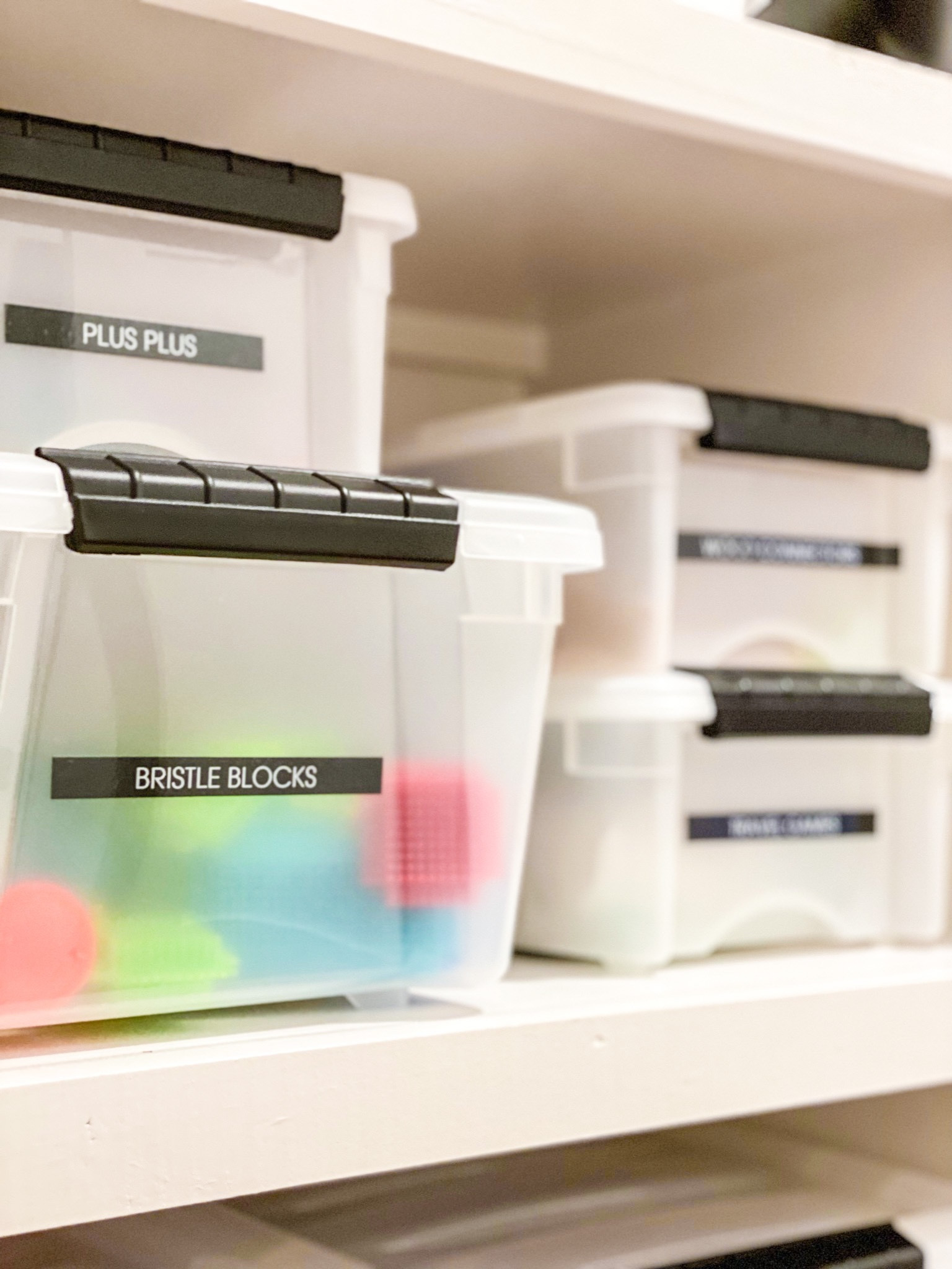 TOYS 🧸 They can be overwhelming. It’s important to pick organization items that are functional and easy to clean up! This can vary from family to family and we find ourselves as professional organizers using different methods based on the family we are working with. A few of our top favorites are linked in our LTK! Check it out 🥰 